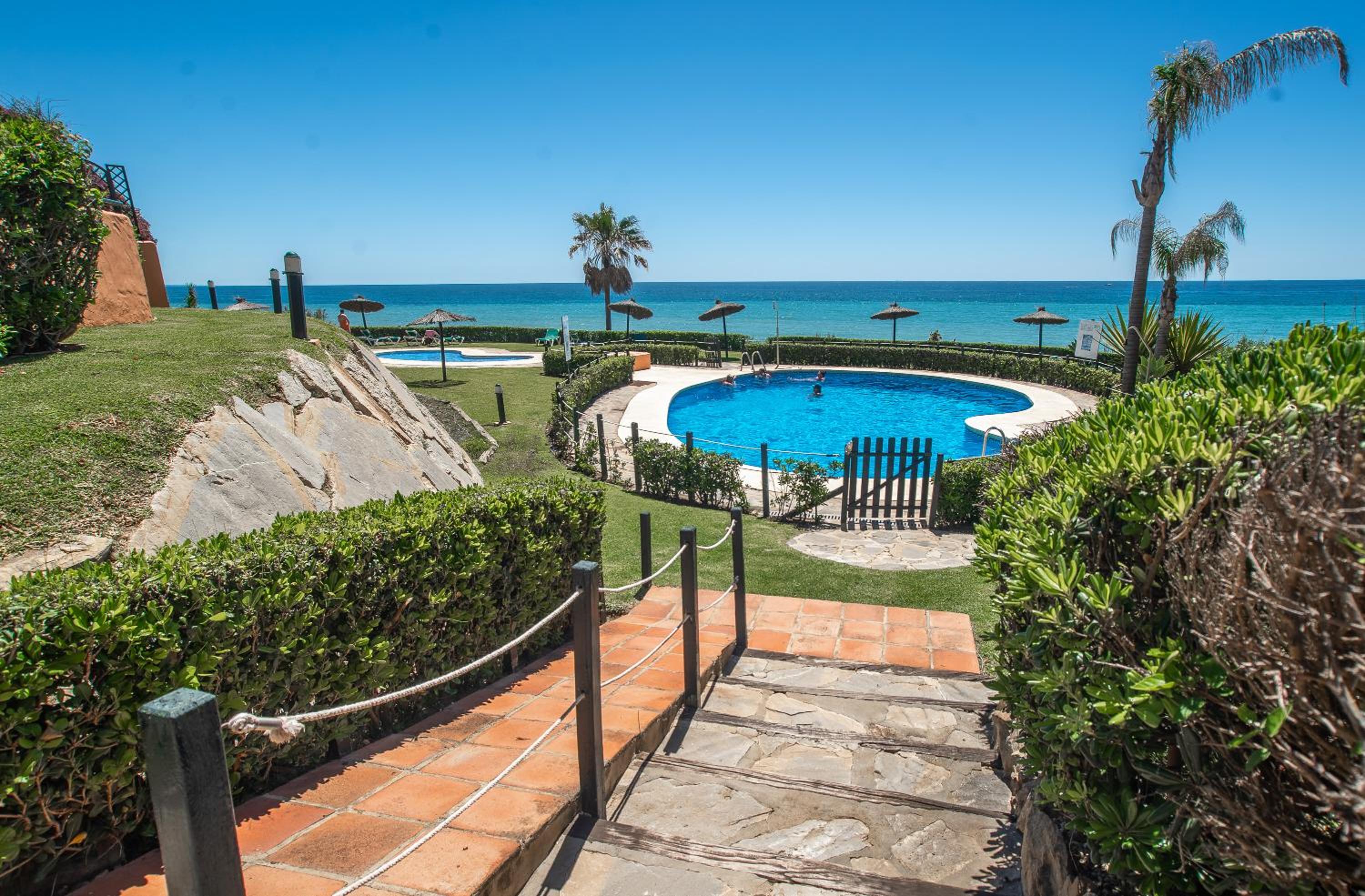 Fantastic beachfront apartment