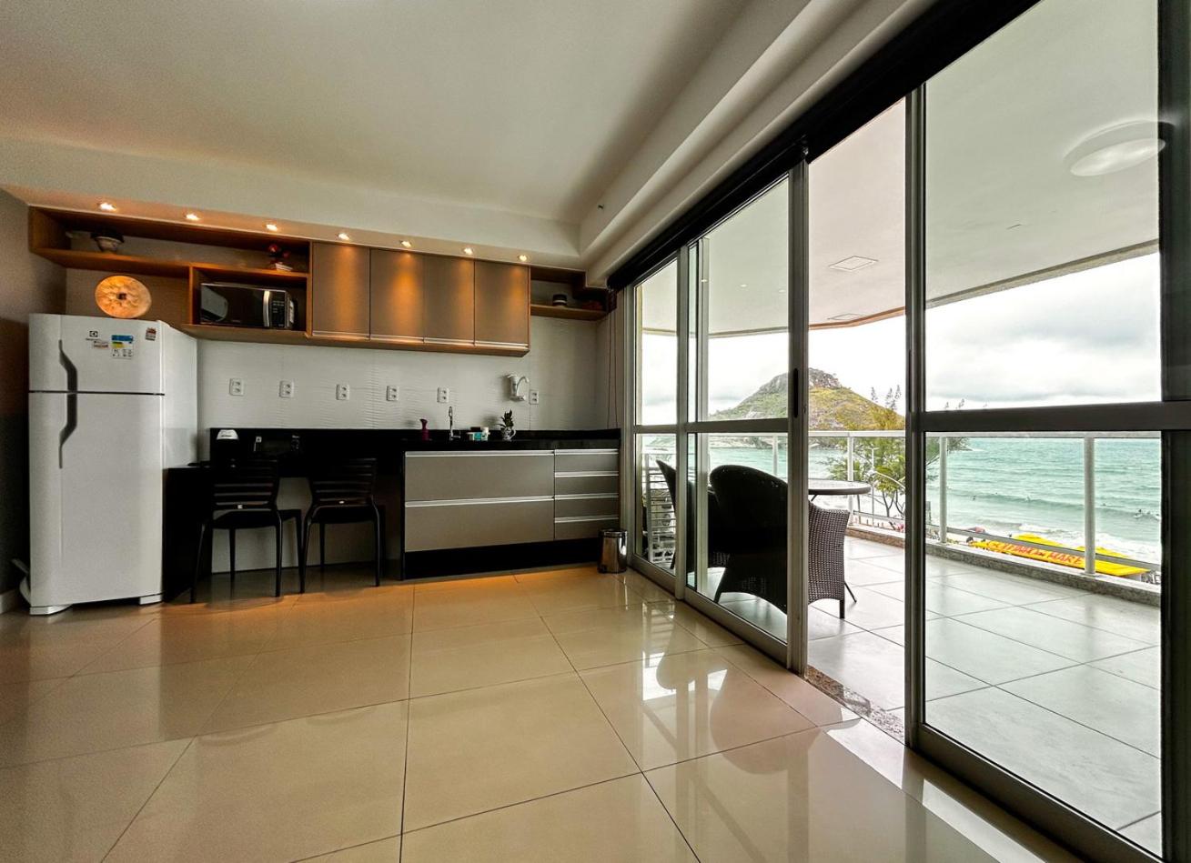 Flat a beira mar no Recreio dos Bandeirantes RJ