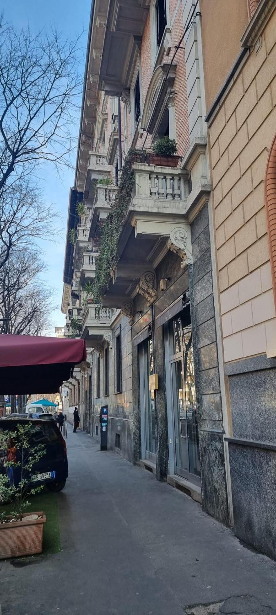 Uncle's house, 150 mq only two stops from Duomo