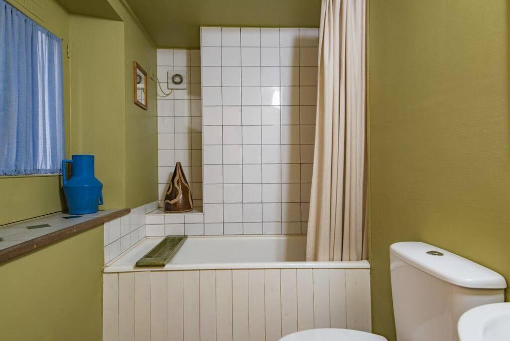Folkestone Terrace - quirky vibe holiday home