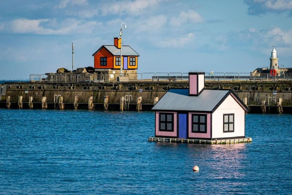 Folkestone Terrace - quirky vibe holiday home