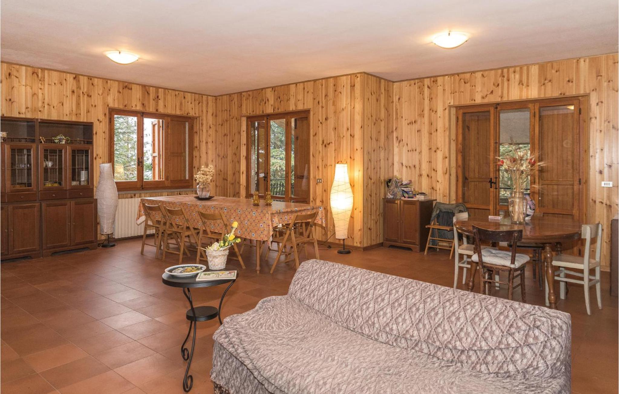 Amazing Home In Cerqueto Di Civitella With Wifi view 3