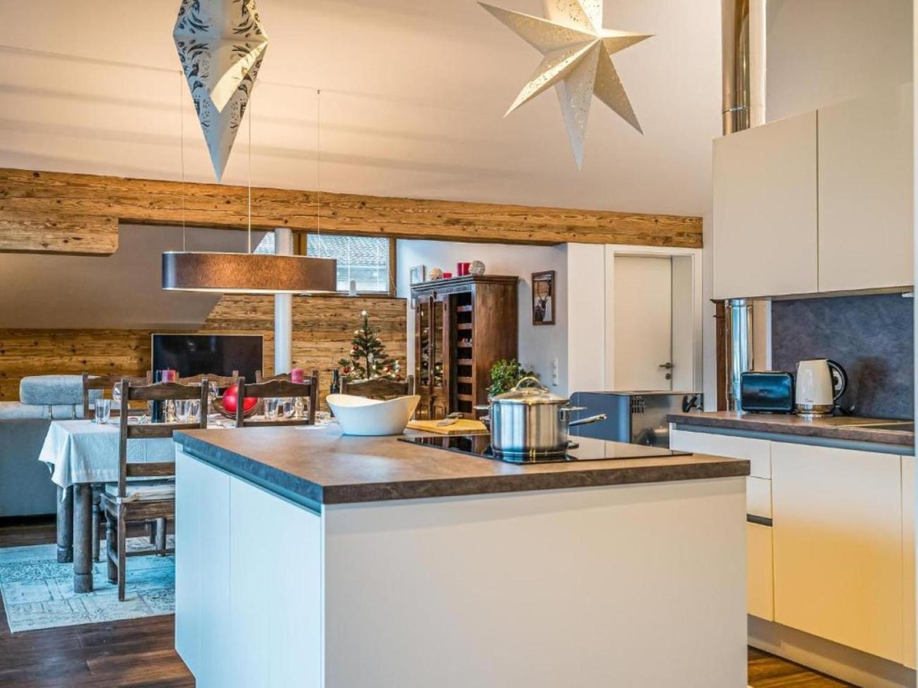 Penthouse Julia nähe Badesee mit Infrarotsauna -Zell am See Kaprun