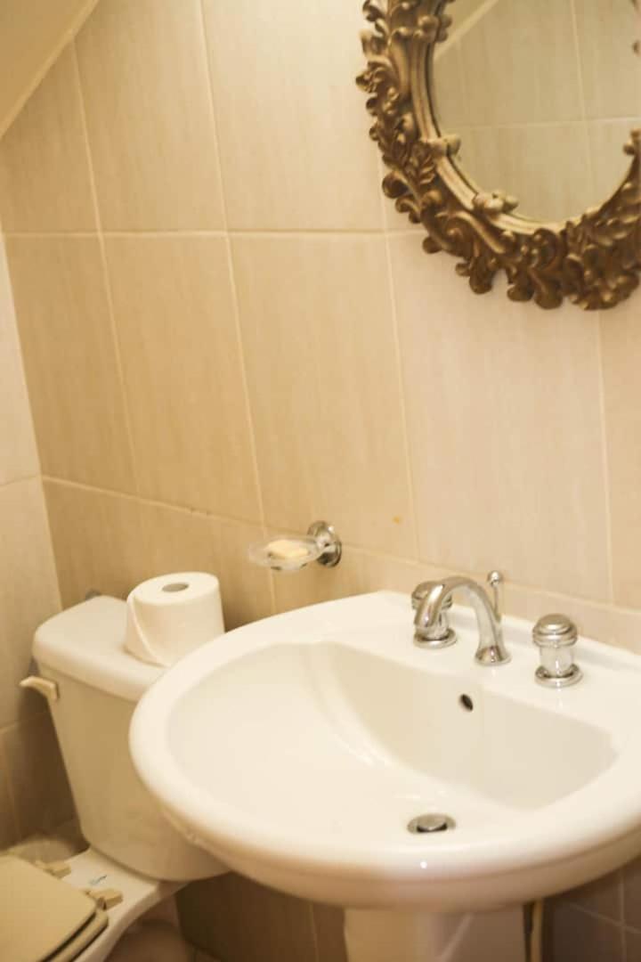 Fabulous 3-bedroom condo Palm Beach!