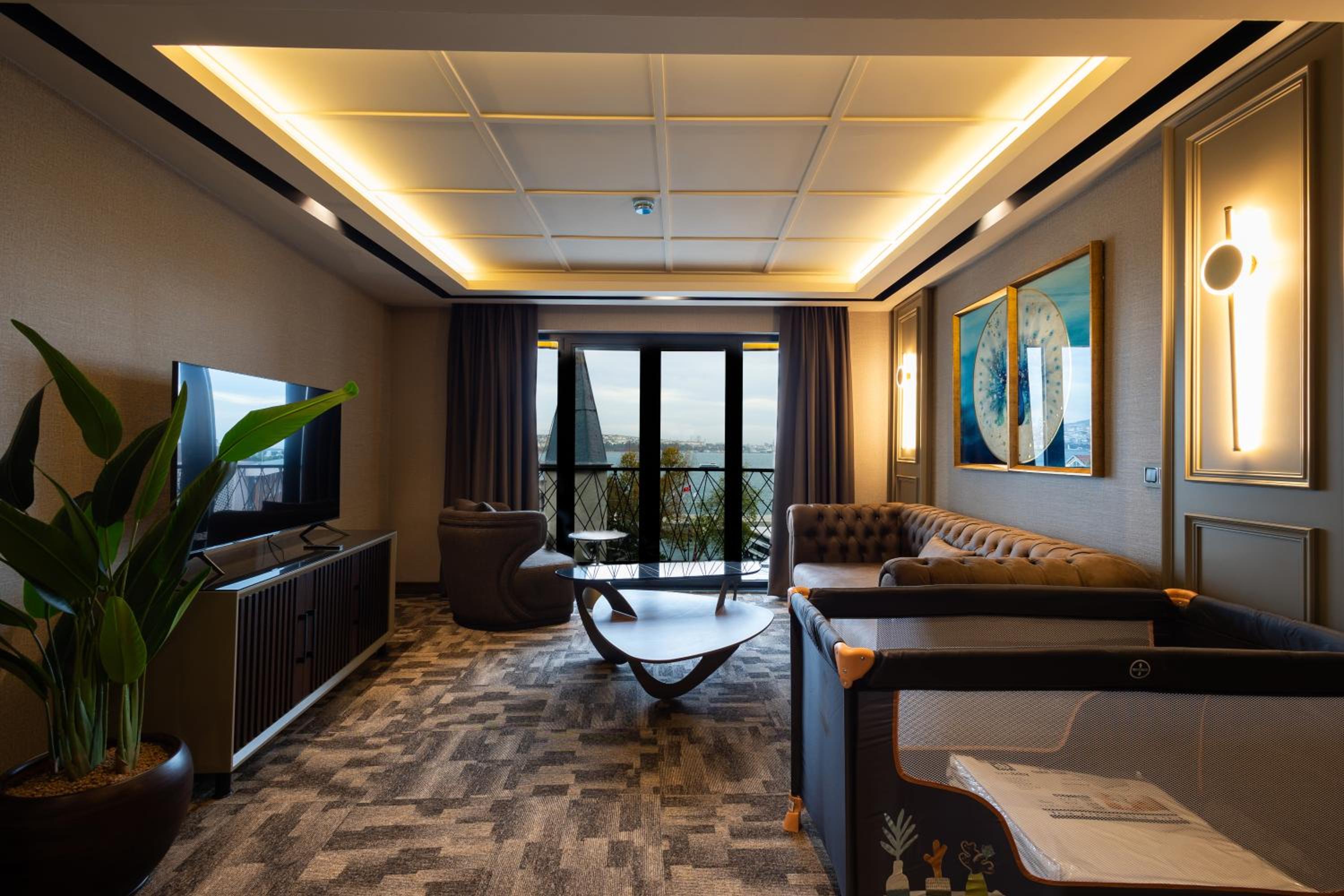 Tonight Port Otel - Image 39