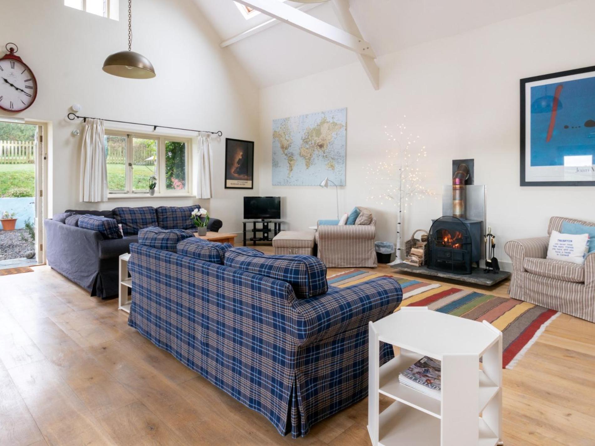 3 Bed in Boscastle WORKT view 4