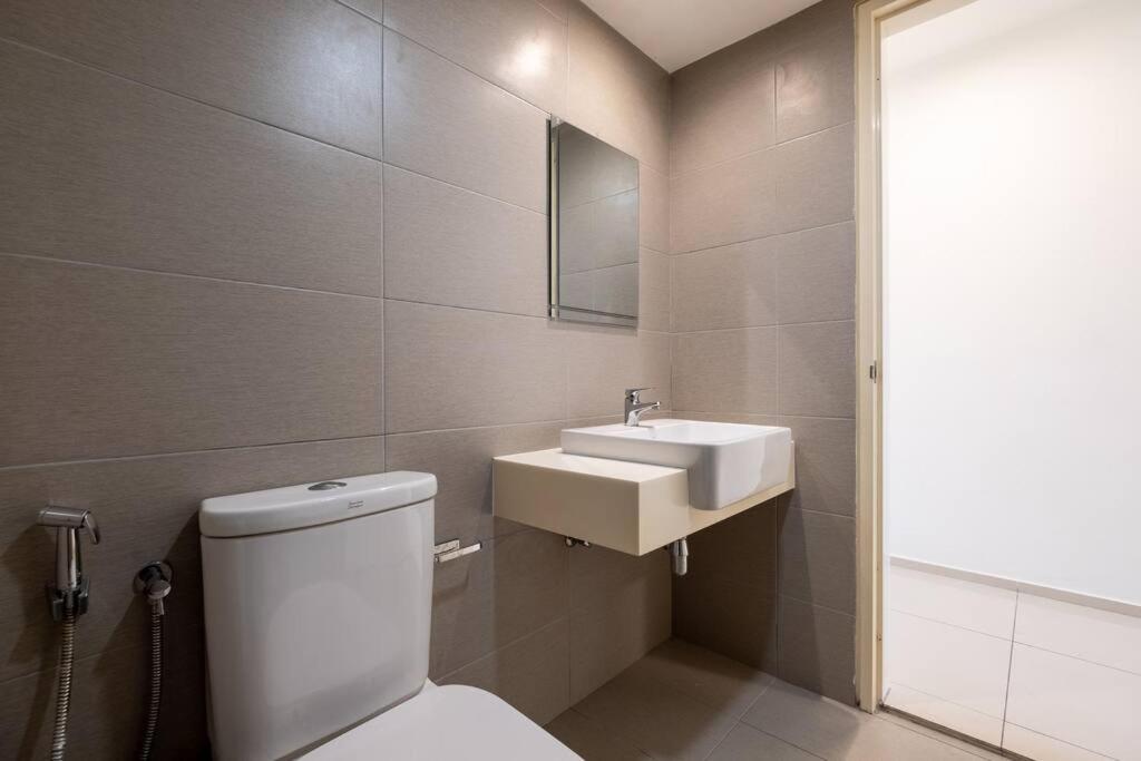 Bonne Journée Retreat in EkoCherasMall 5pax 中文房东