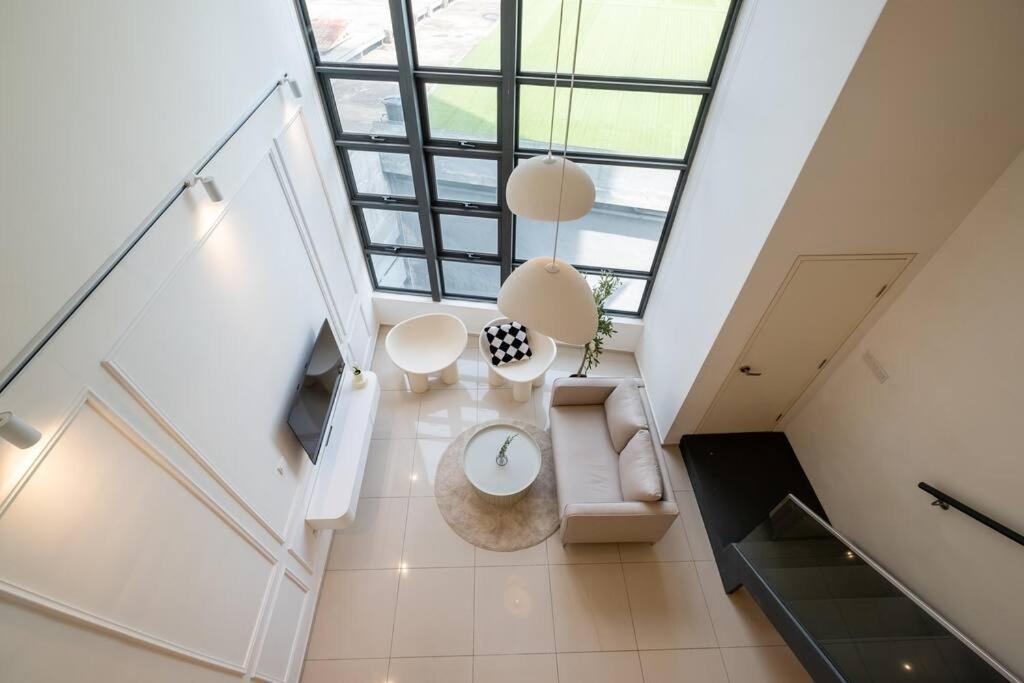 Bonne Journée Retreat in EkoCherasMall 5pax 中文房东