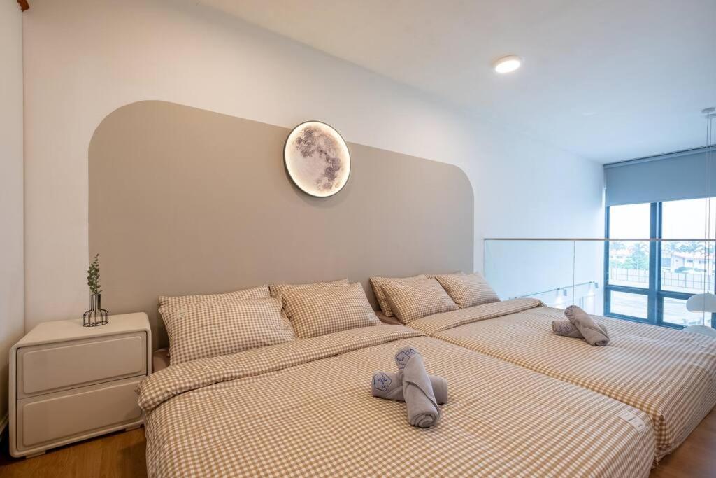 Bonne Journée Retreat in EkoCherasMall 5pax 中文房东