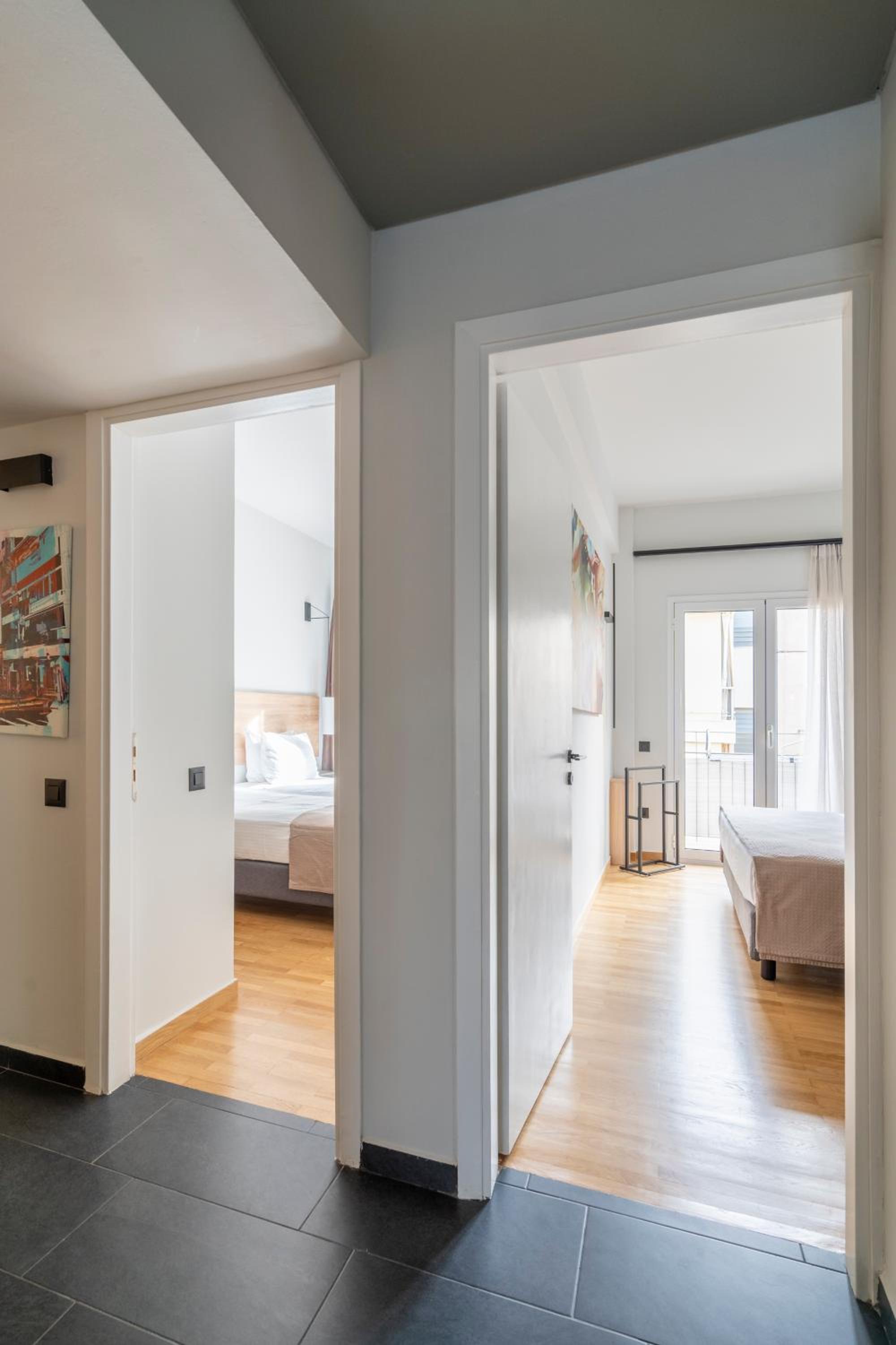 Athena Blue Lux Apartments 2BR 2BA with City Skyline View, near Kolonaki