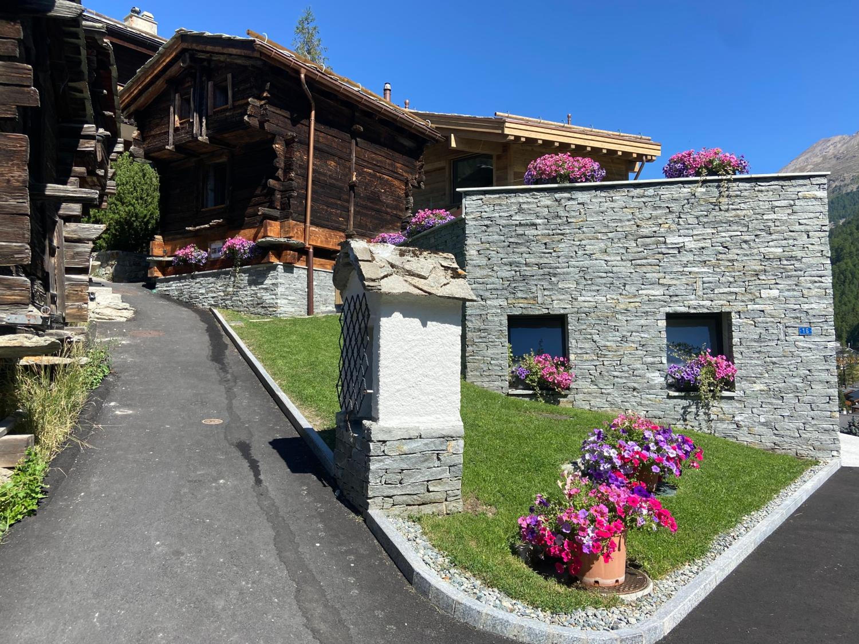 Chalet Coral und Zermatter Stadel