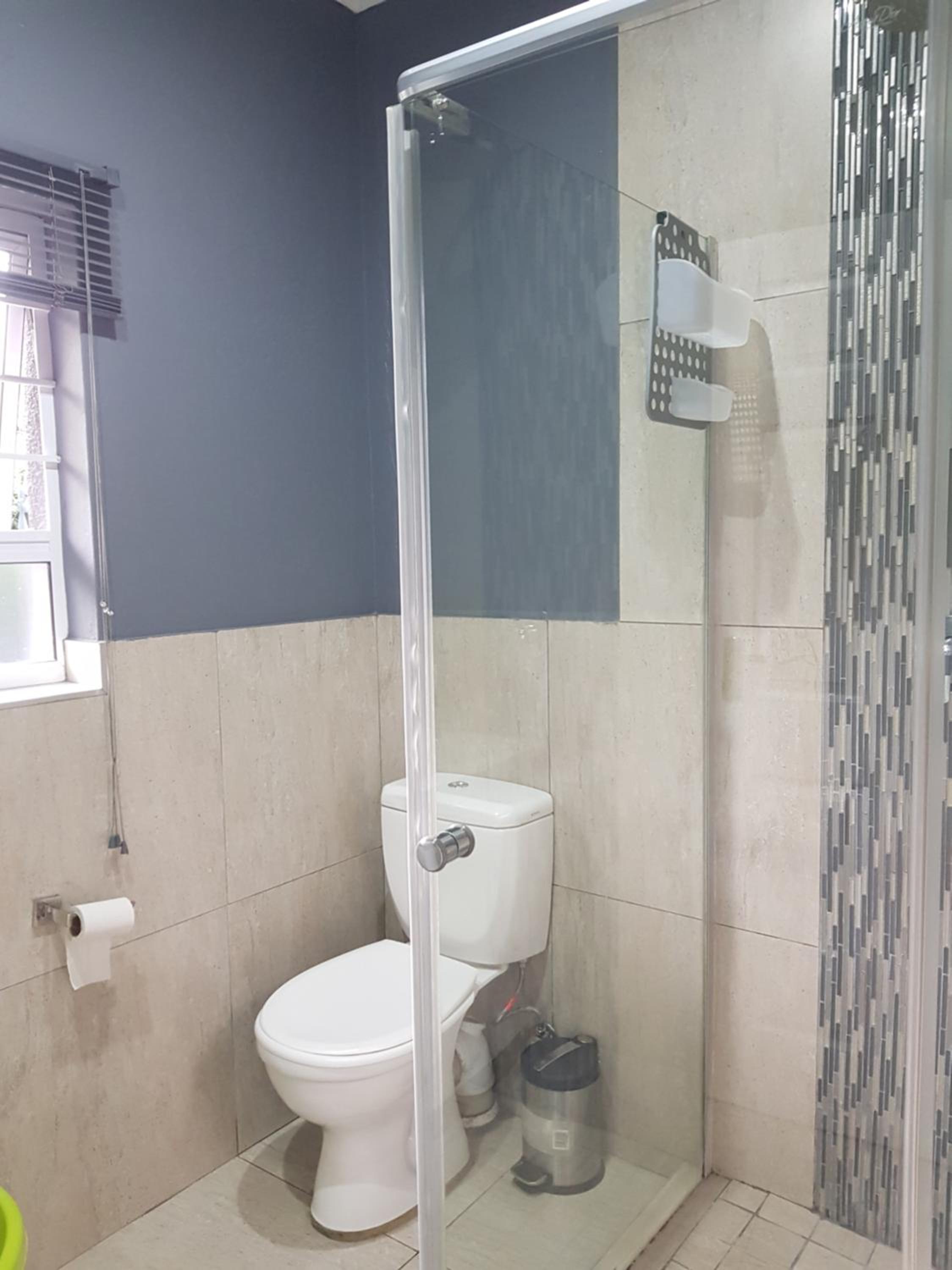 Eland Place 1 bedroom Garden cottage with Solar inverter