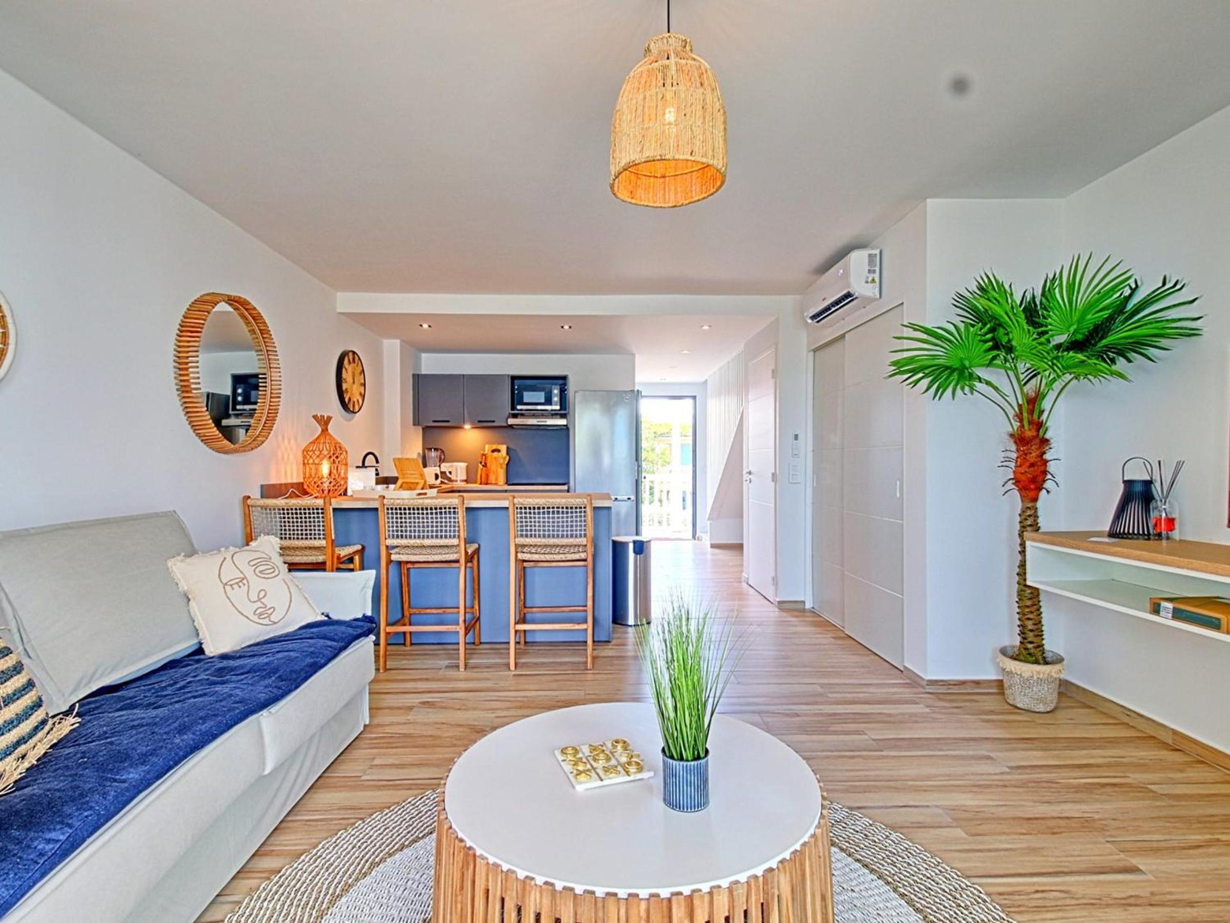 Luxueux Duplex à Saint-Martin avec Piscine et Accès Plage - FR-1-734-42 view 2