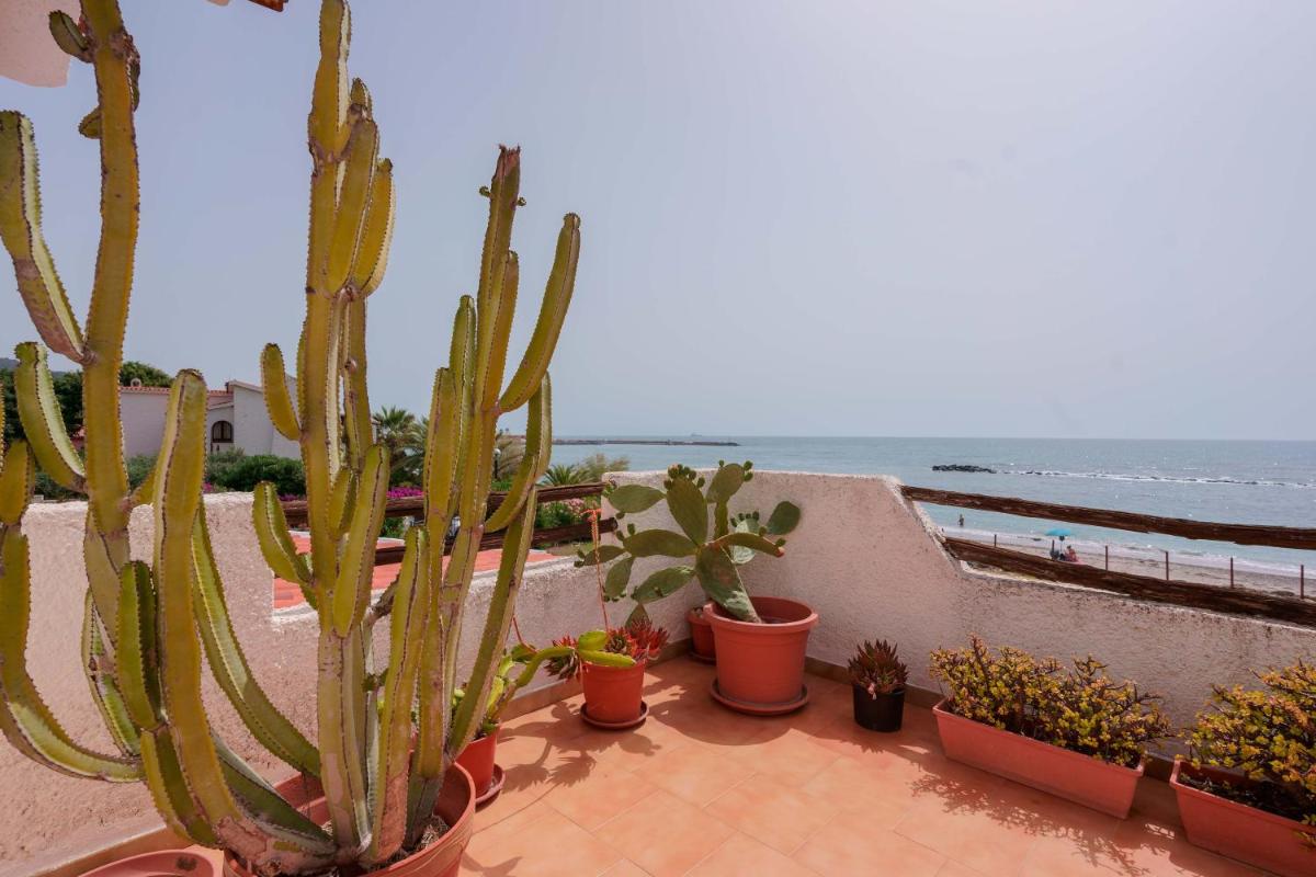 Villa Adelina view 3