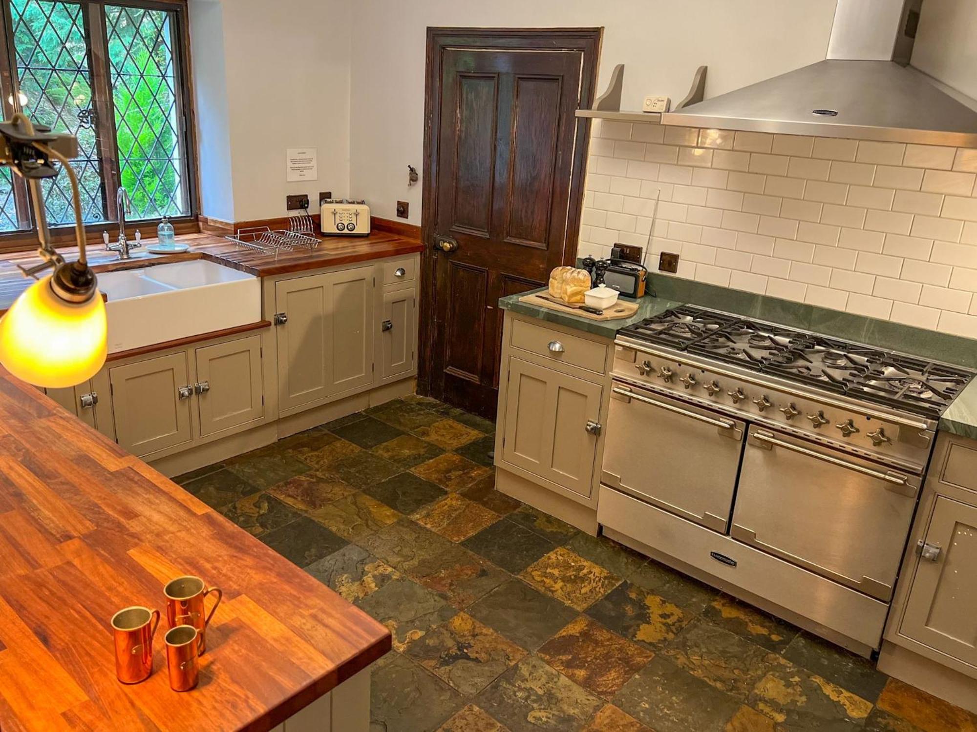 Daweswood, Patterdale, characterful with fairy tale garden and fell walks from the door