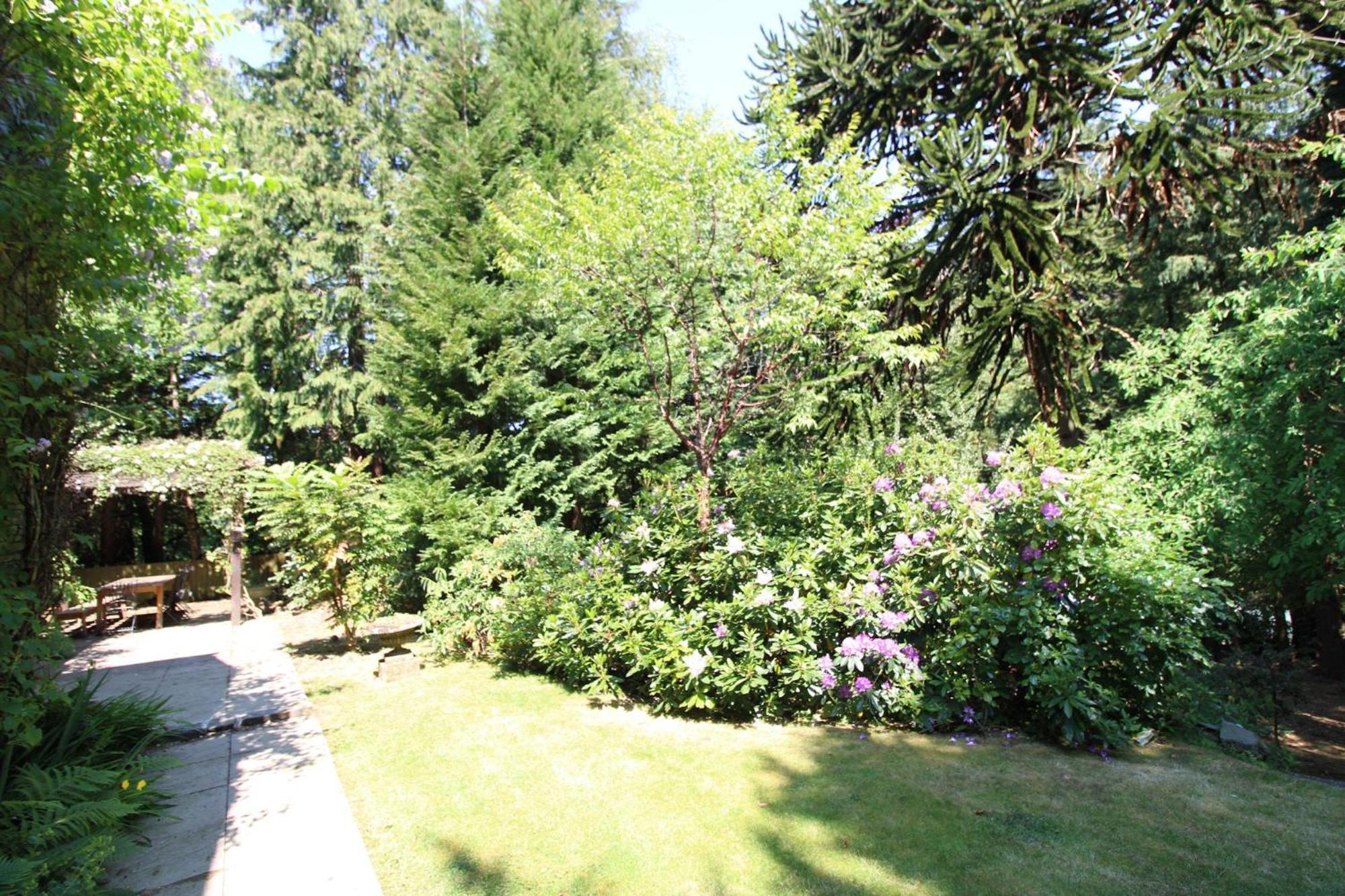 Daweswood, Patterdale, characterful with fairy tale garden and fell walks from the door