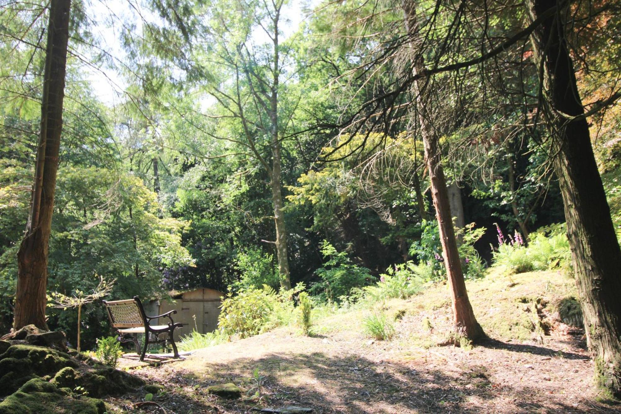 Daweswood, Patterdale, characterful with fairy tale garden and fell walks from the door
