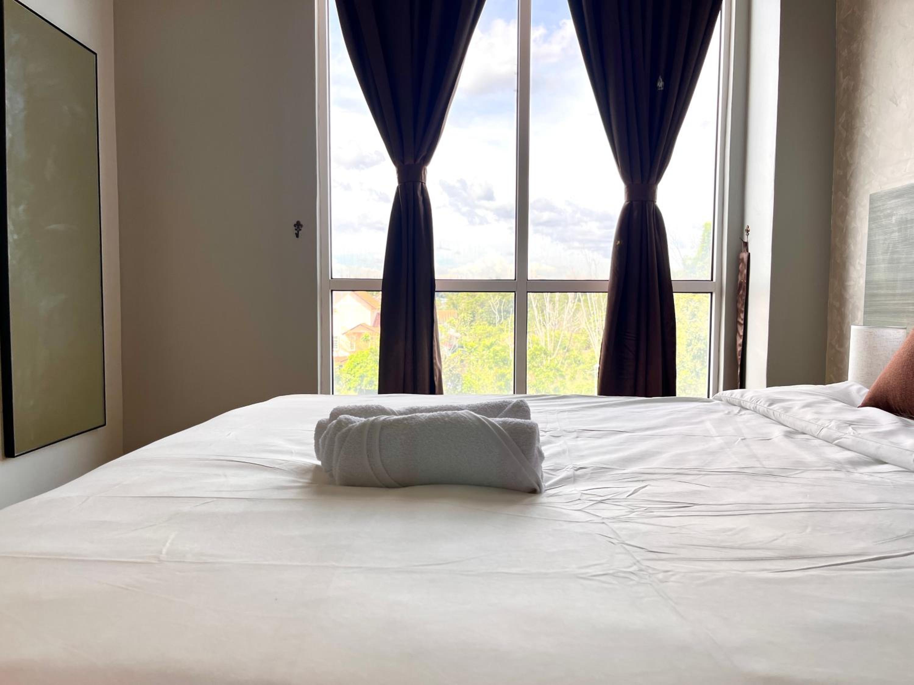 HillMark Suites