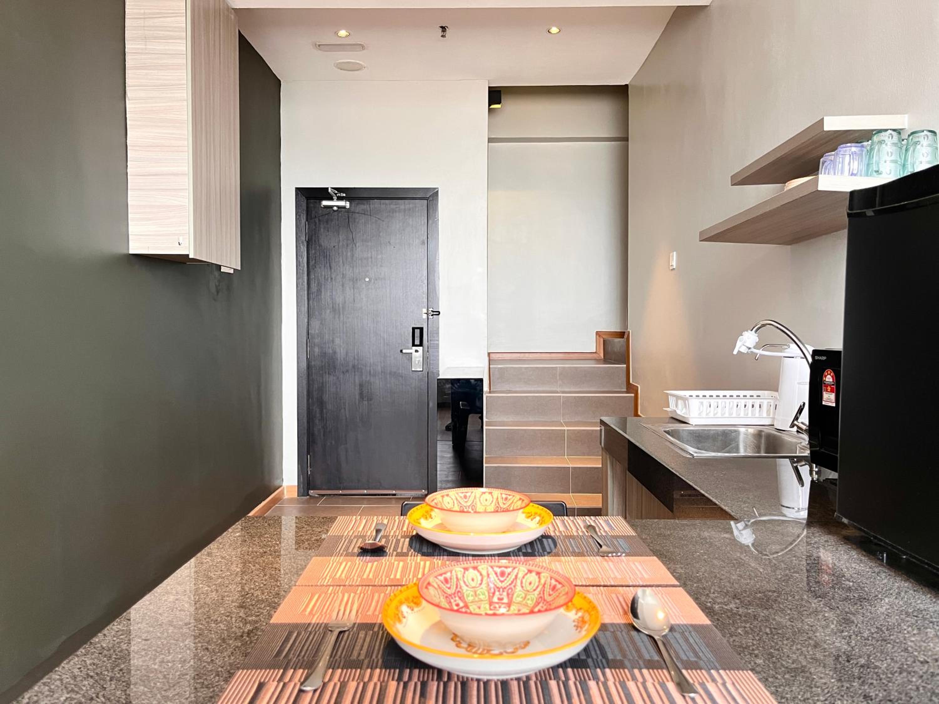 HillMark Suites