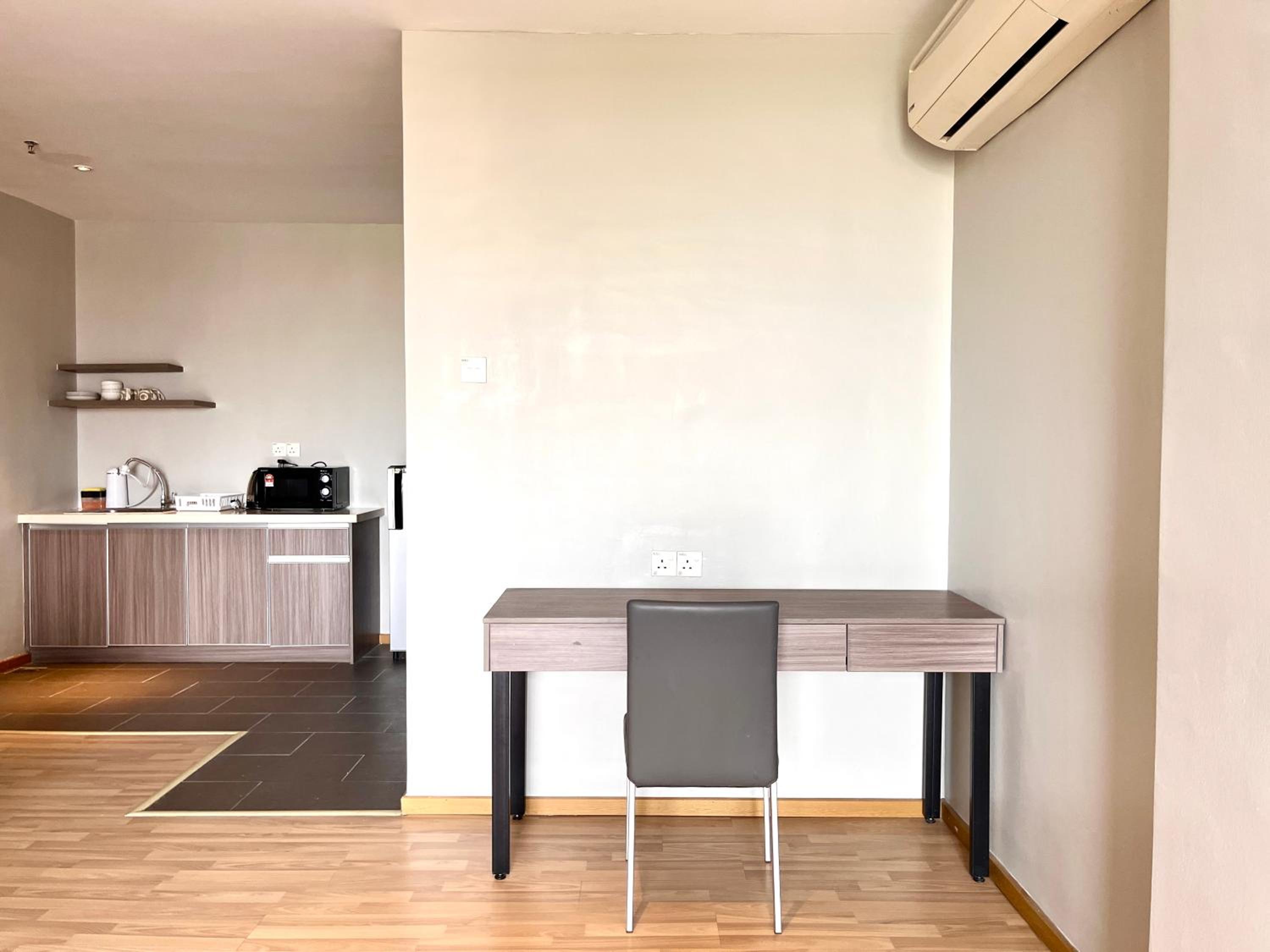 HillMark Suites