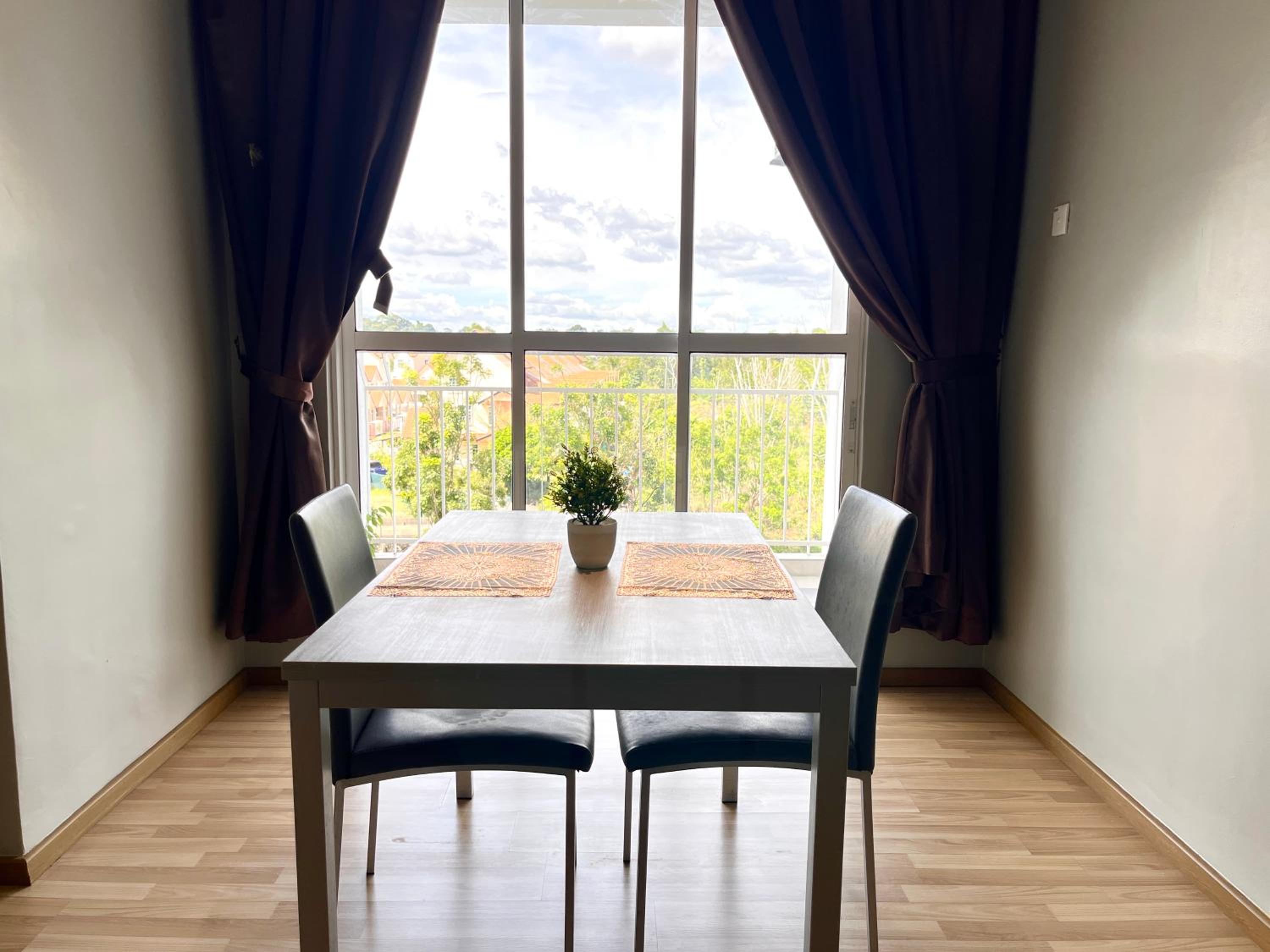 HillMark Suites