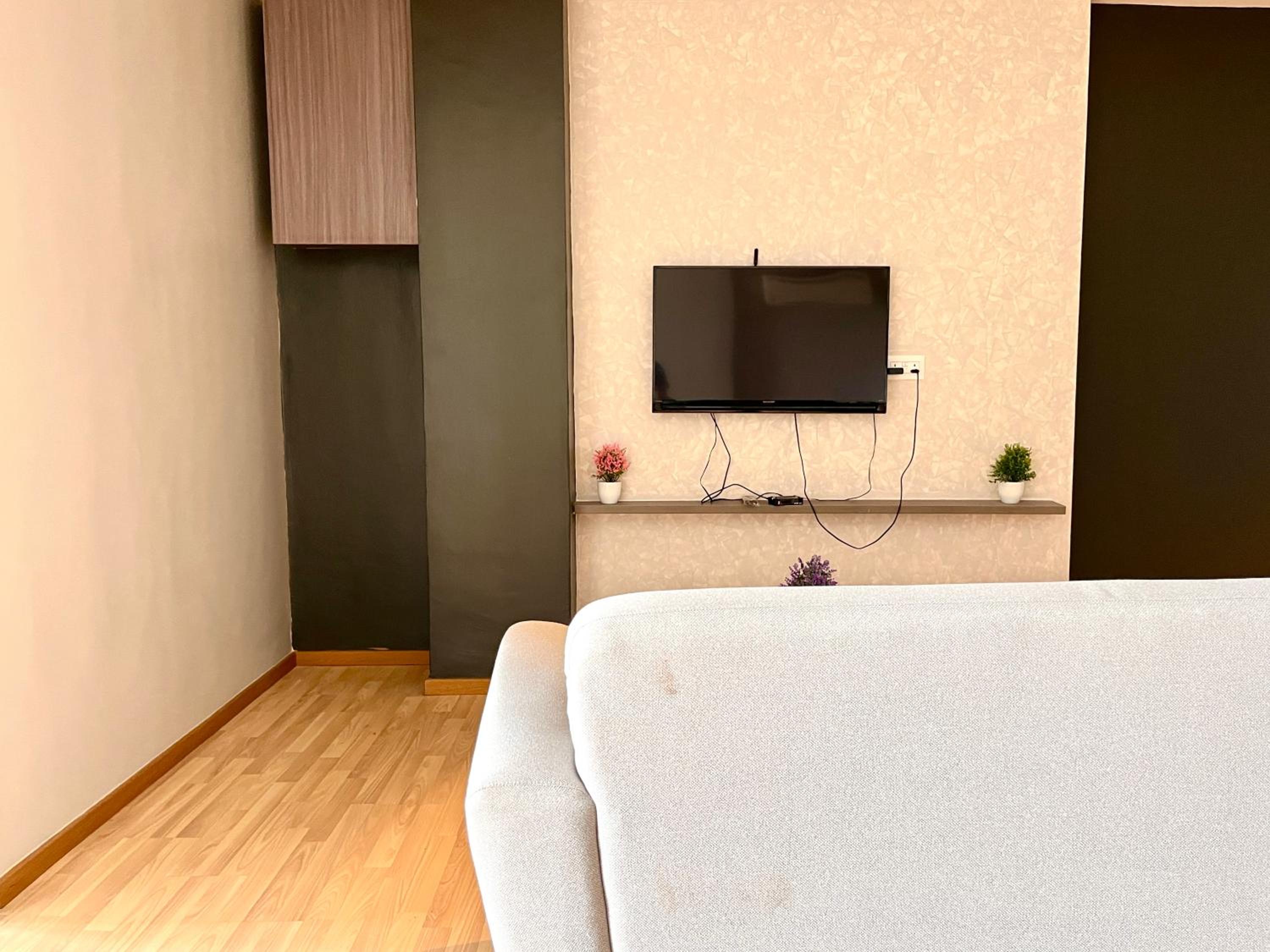 HillMark Suites