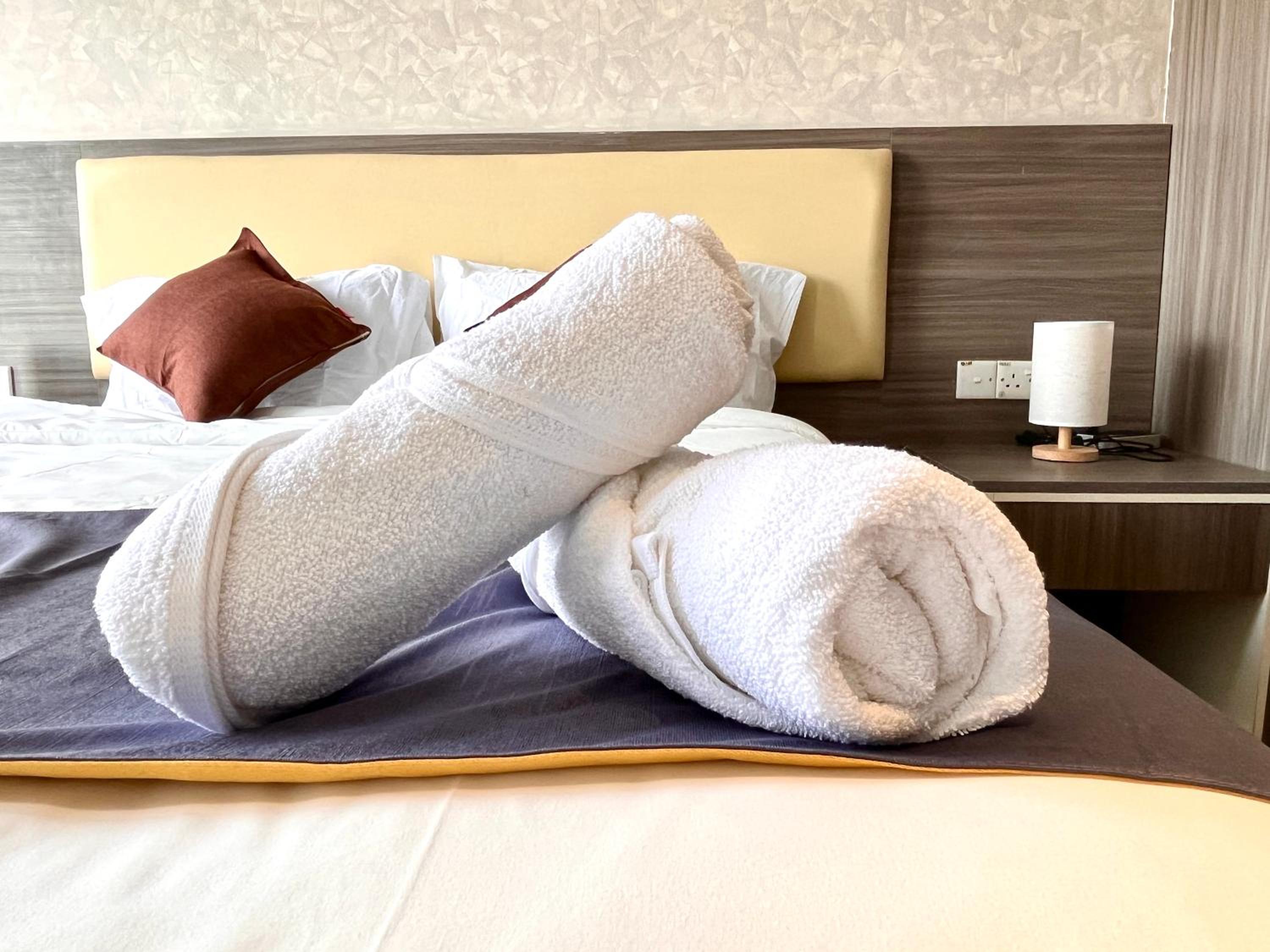 HillMark Suites