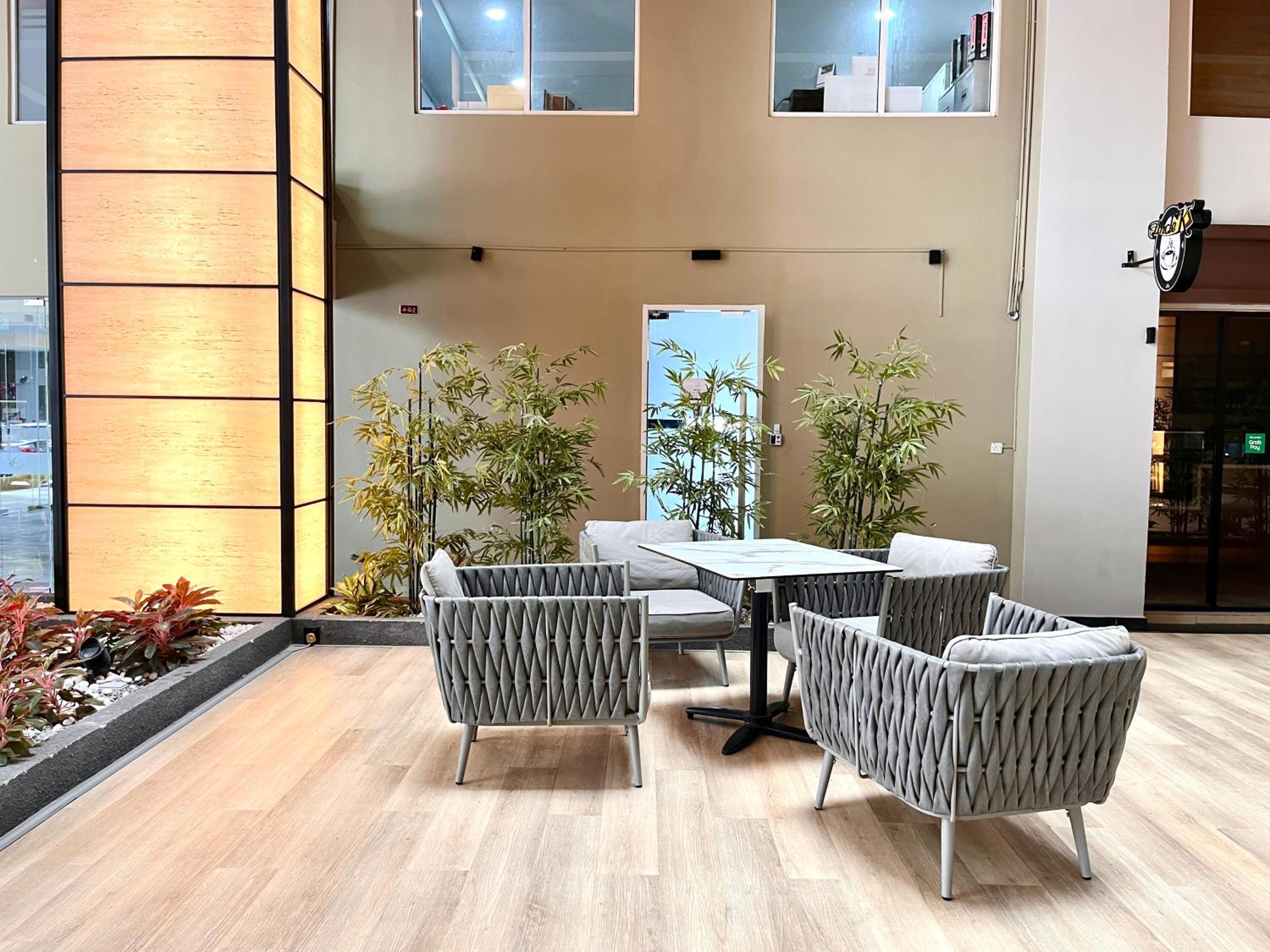 HillMark Suites
