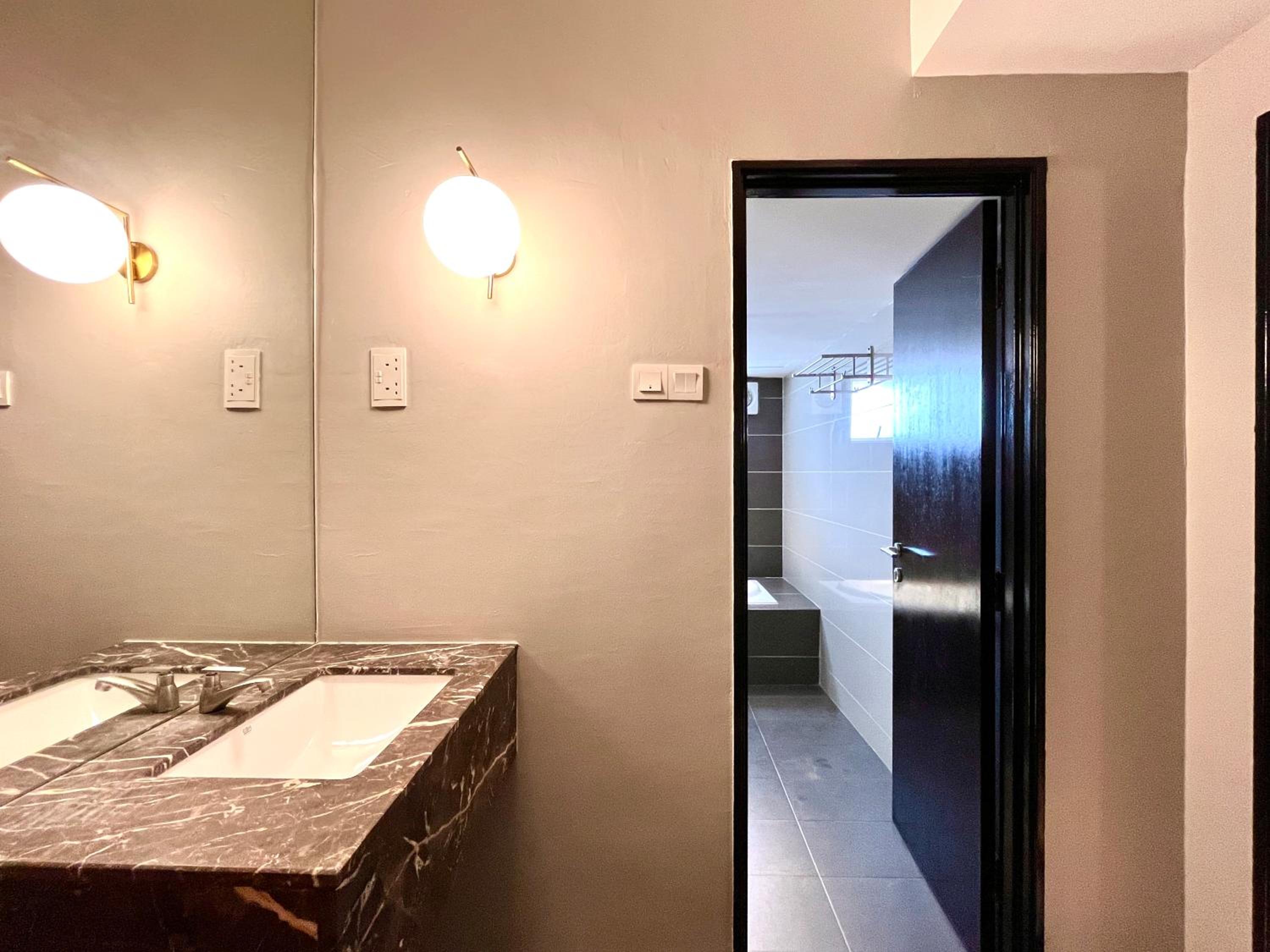 HillMark Suites