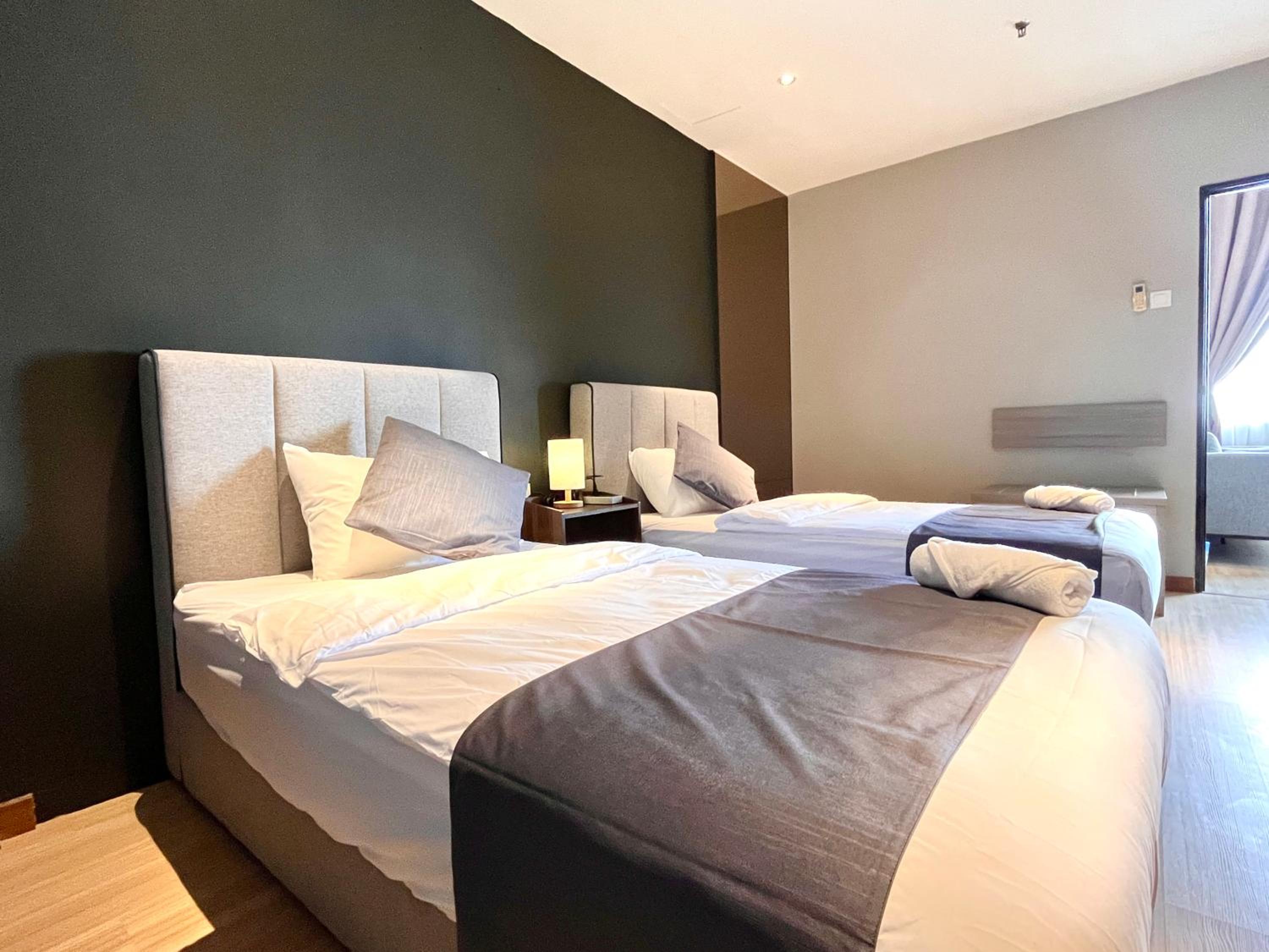 HillMark Suites