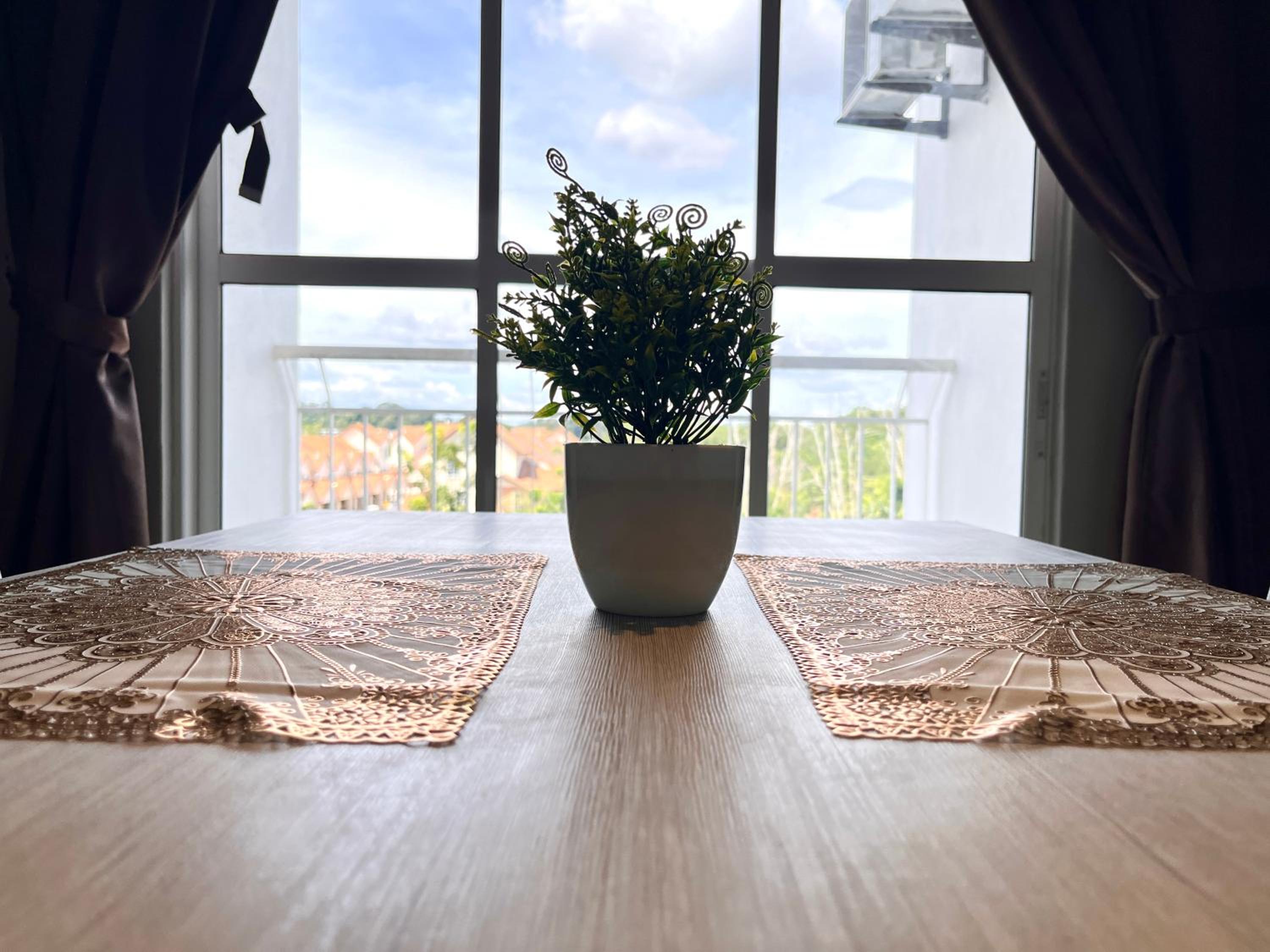 HillMark Suites