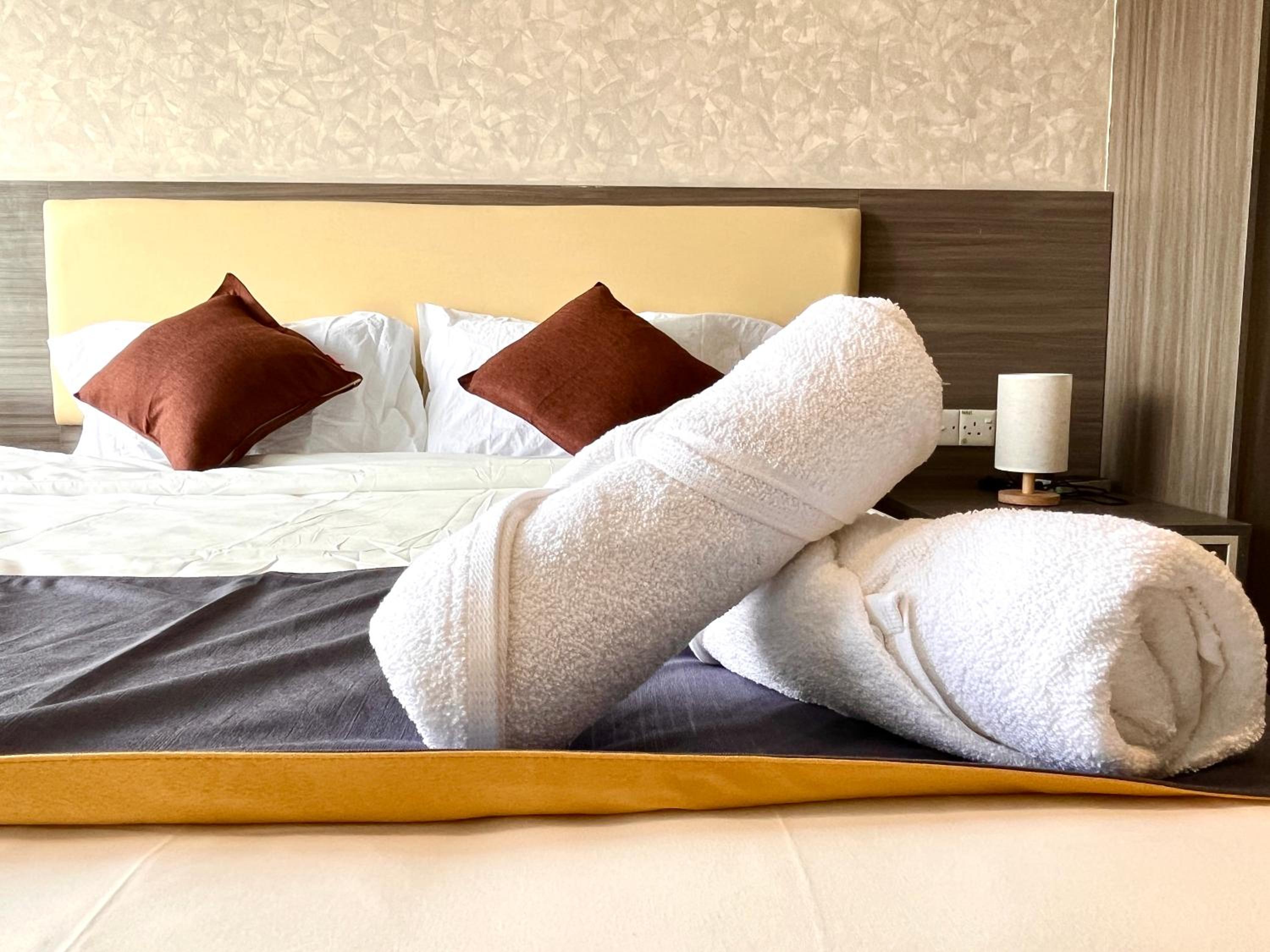 HillMark Suites
