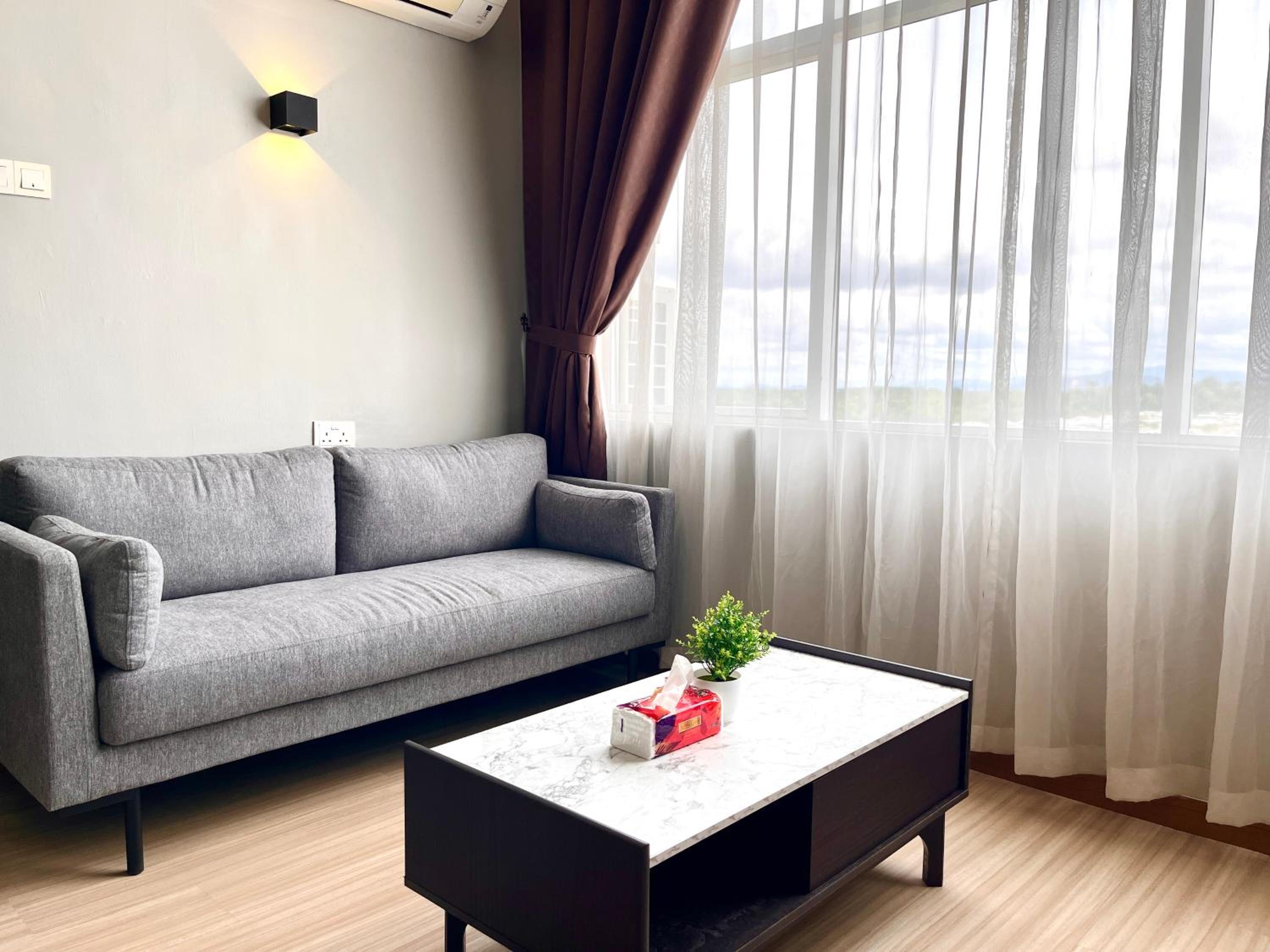 HillMark Suites