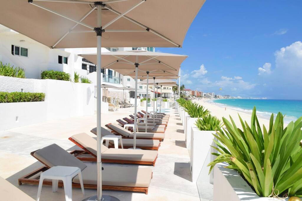 Luxury ocean front apartment, 2 br, beach, gym, spa