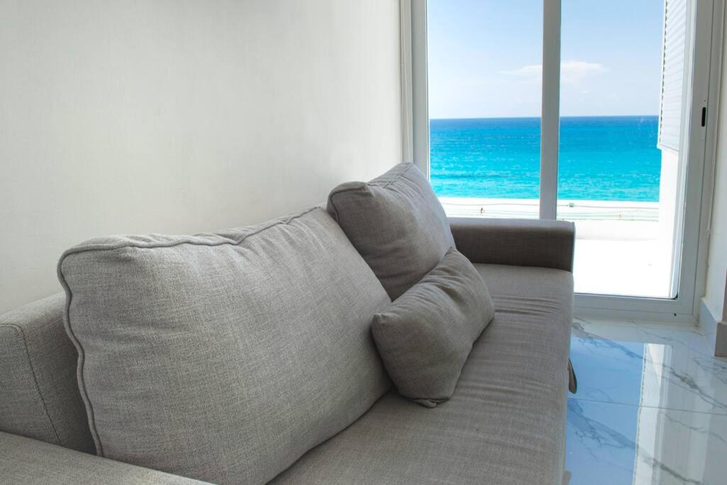 Luxury ocean front apartment, 2 br, beach, gym, spa
