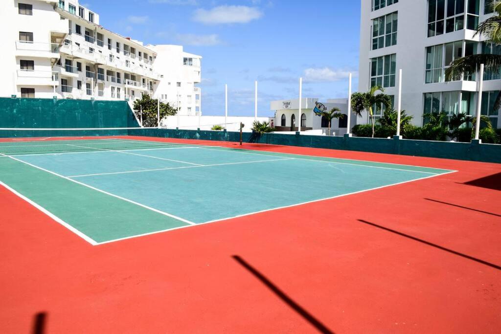 Luxury ocean front apartment, 2 br, beach, gym, spa