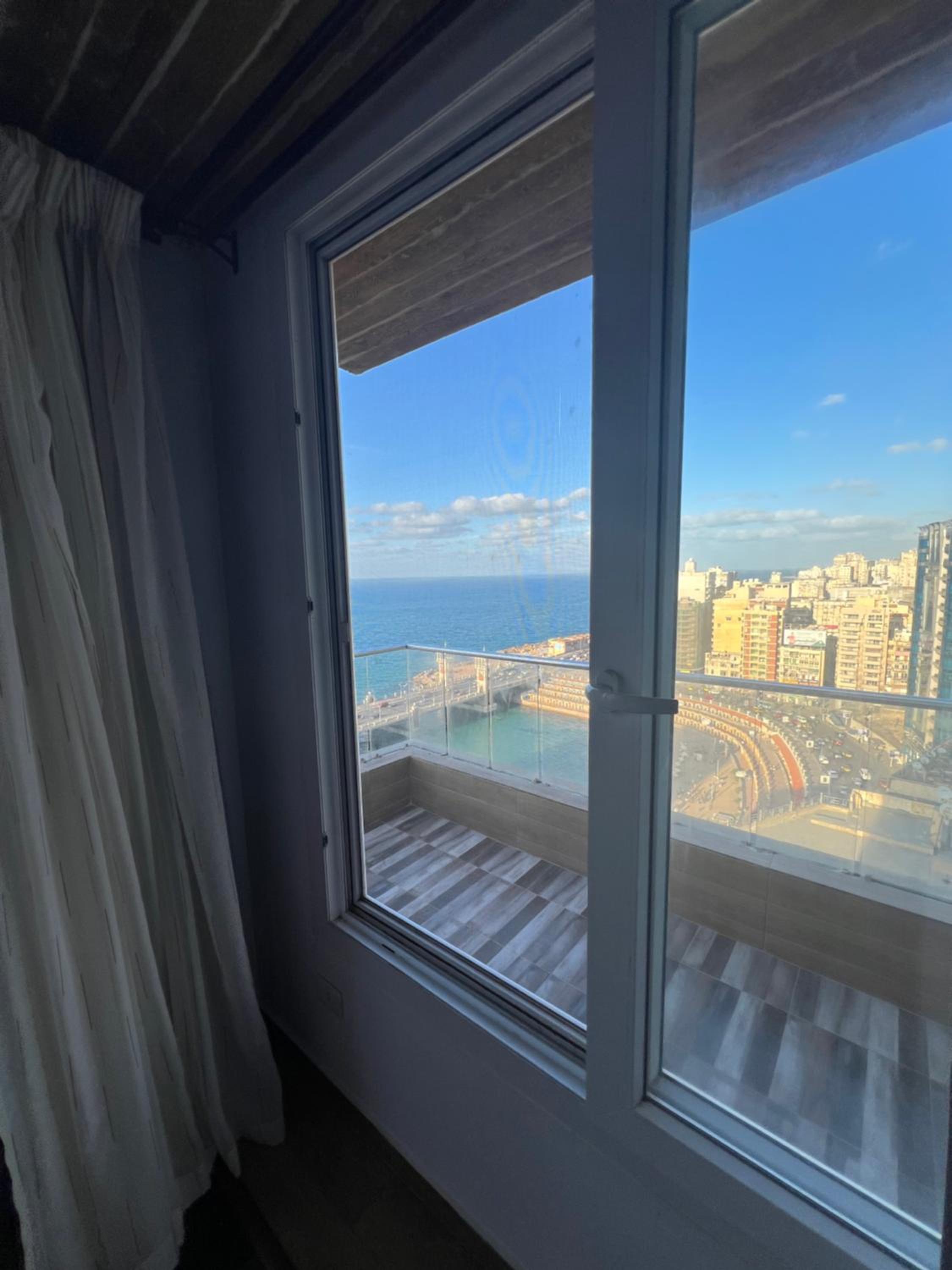 Sea View Cabin