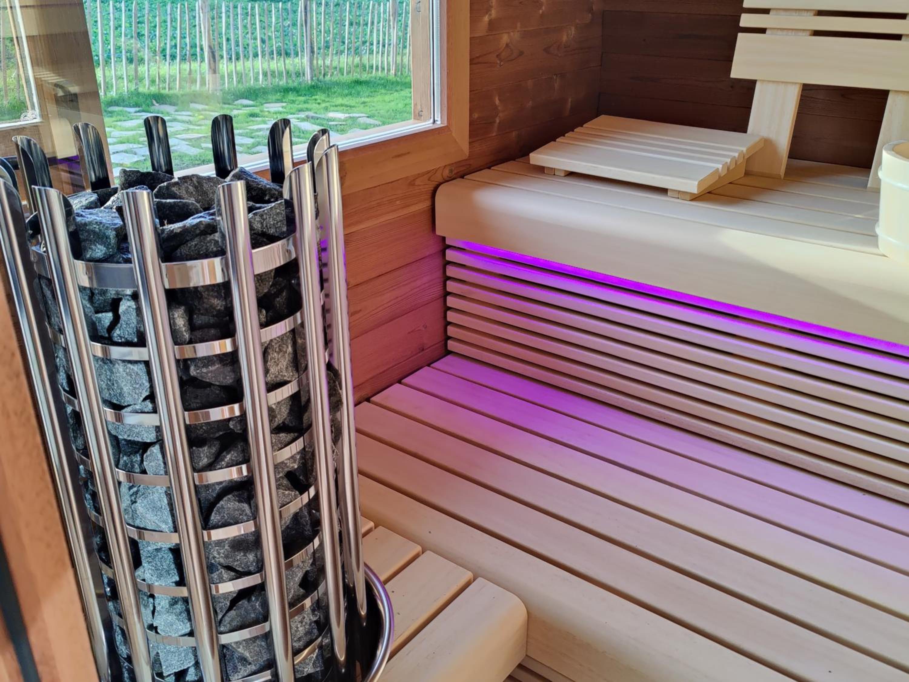 Reetmeer Apartments Spa & Reetdach am Salzhaff
