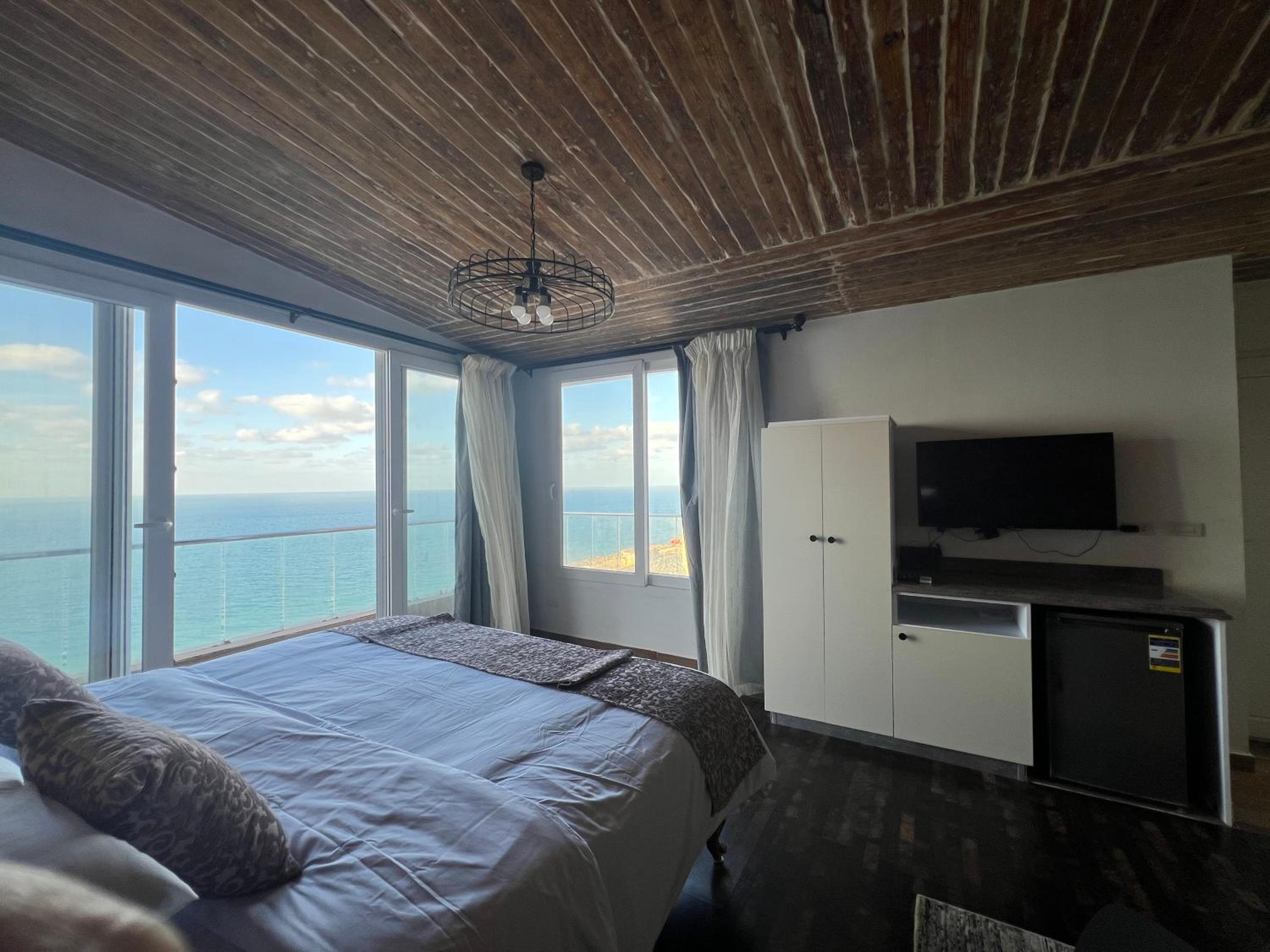 Sea View Cabin