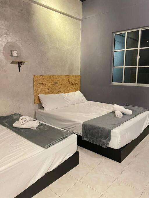 56 Glory 3min to beach private swimming pool Steamboat photo 3