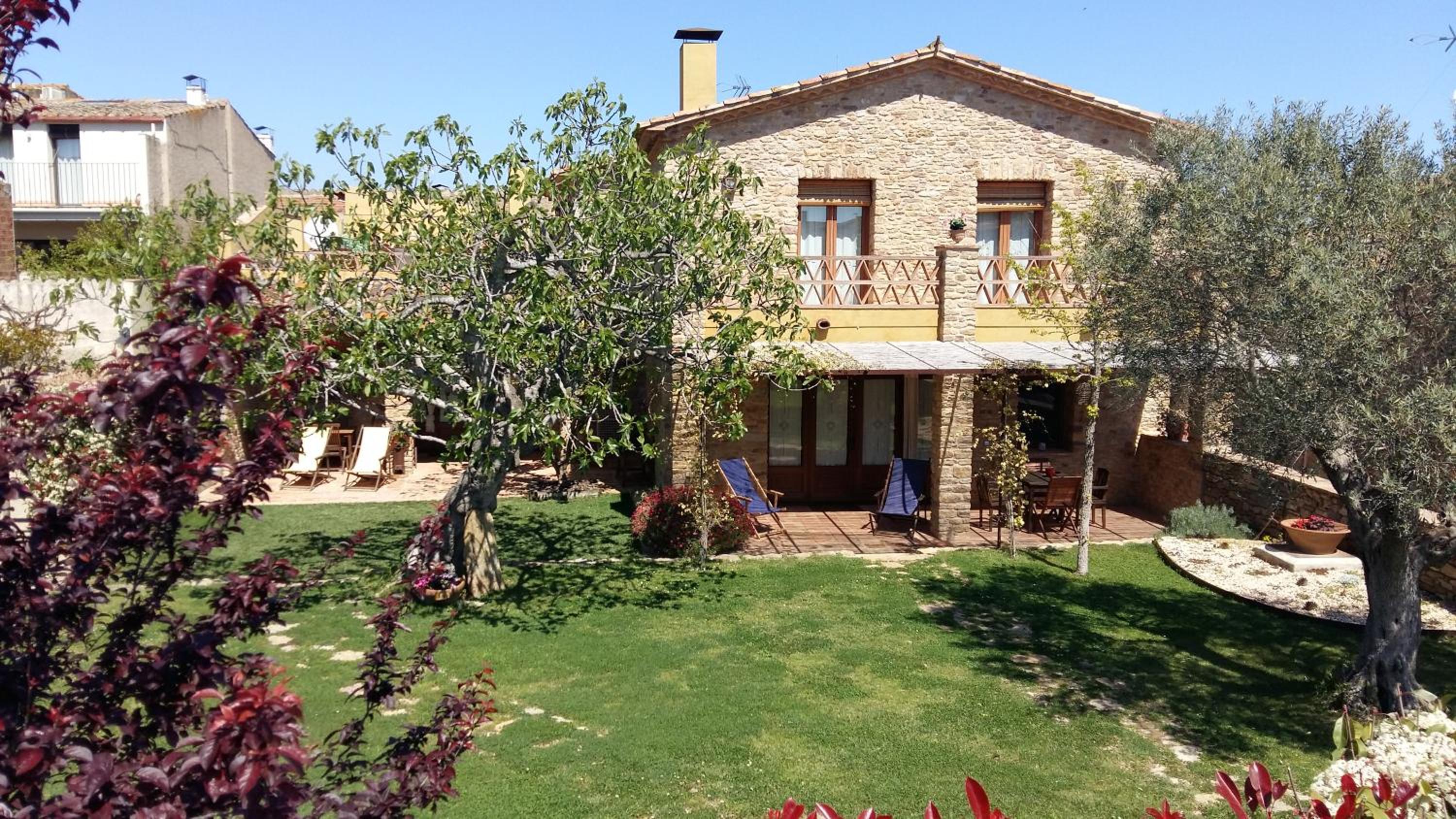 Casa Rural Can Ginesta view 3