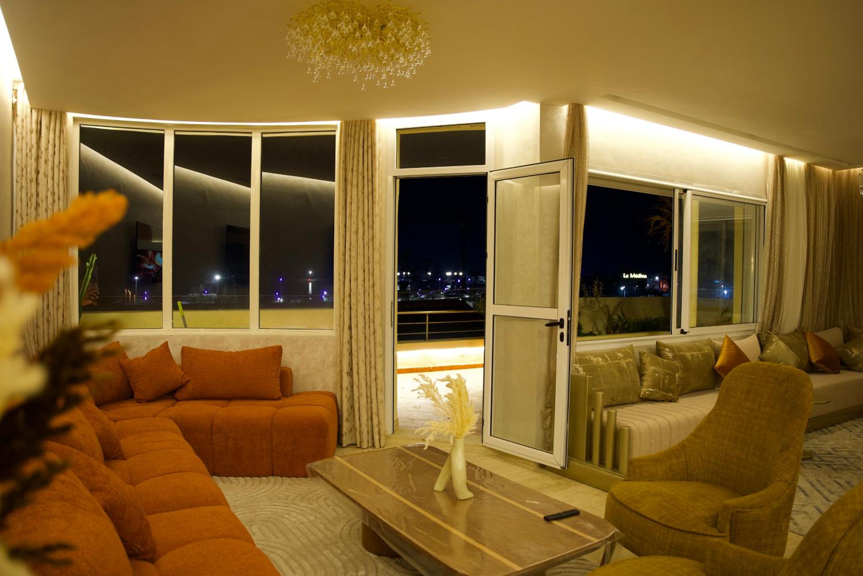 lounge
