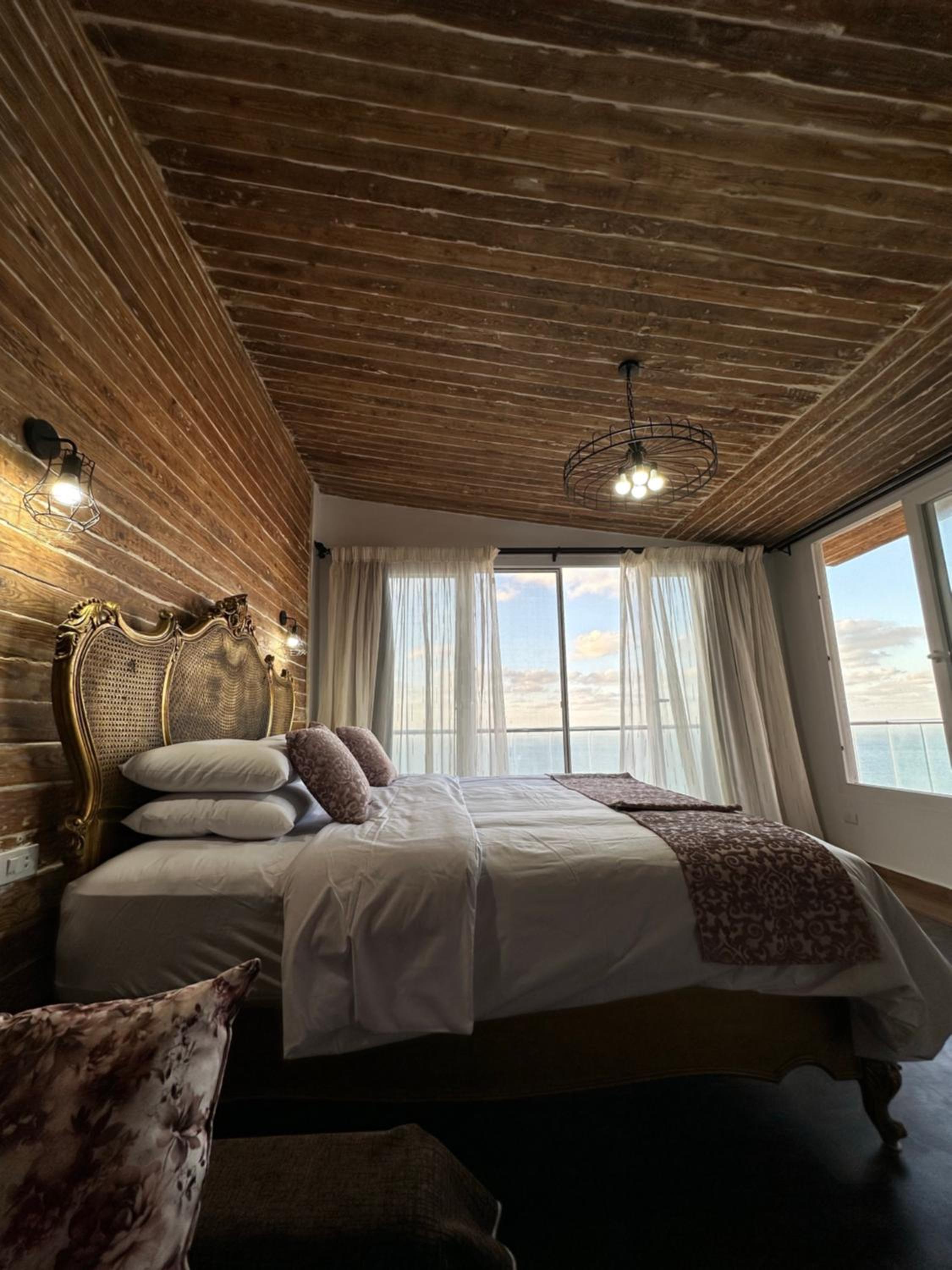 Sea View Cabin