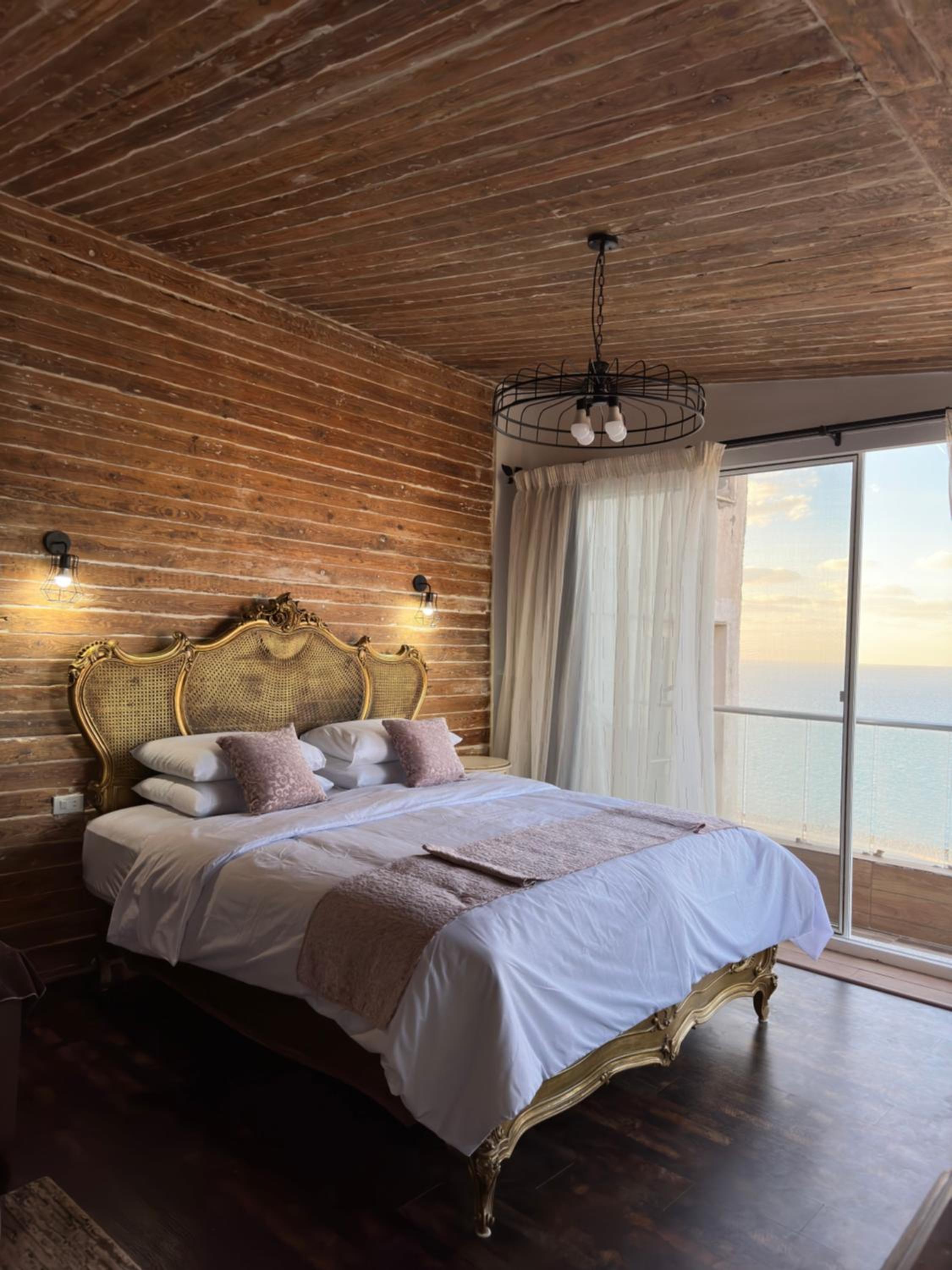 Sea View Cabin