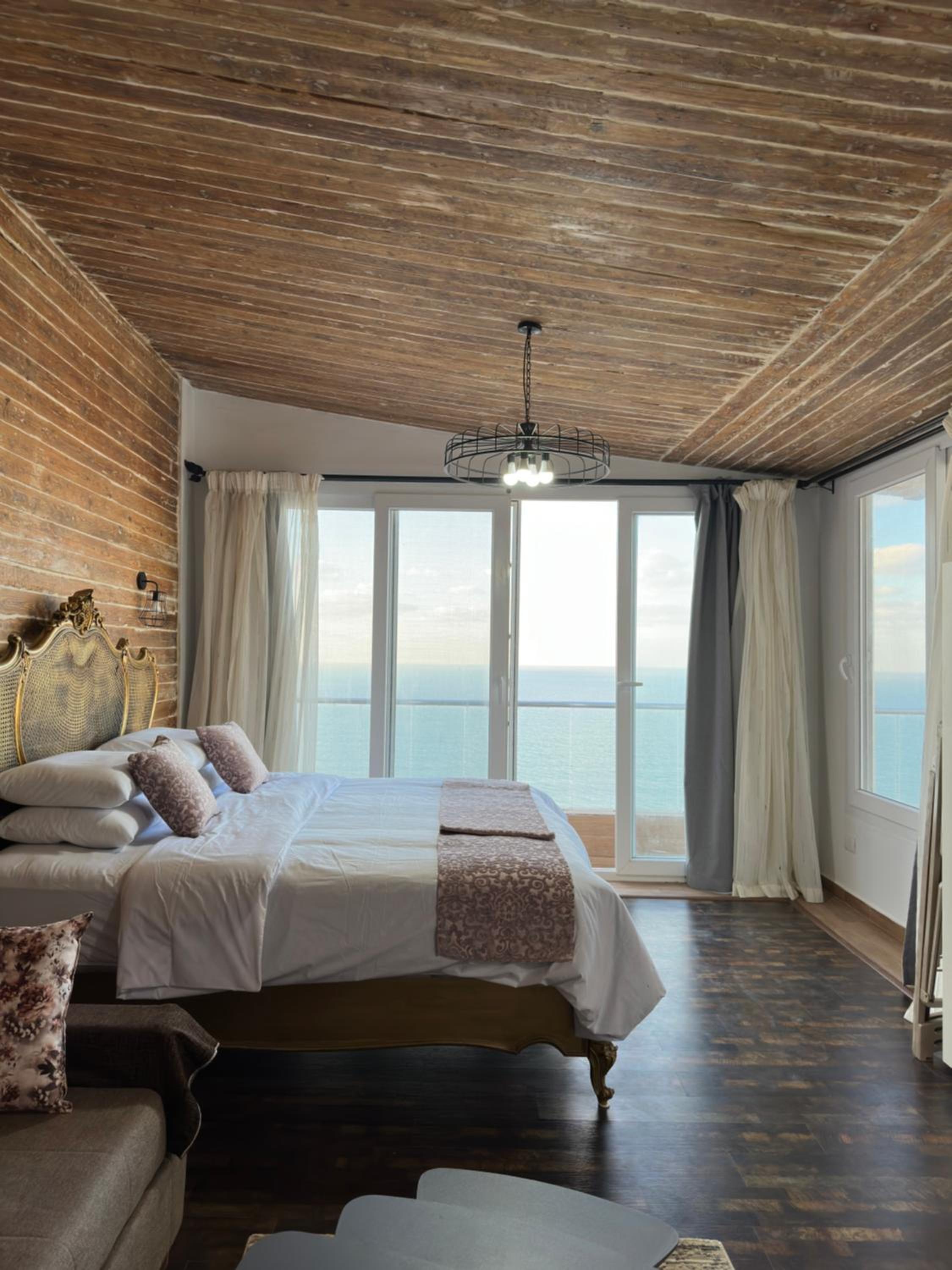 Sea View Cabin