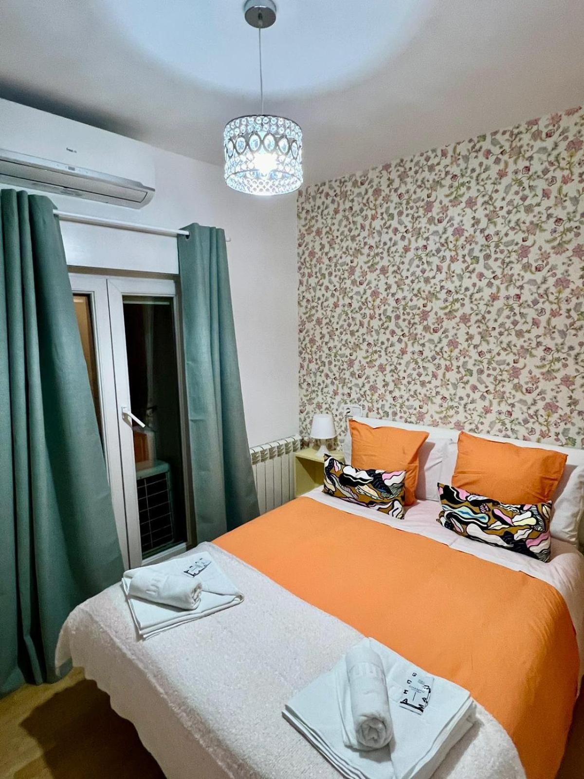 Hostal Flat55Madrid en Madrid — hotel room