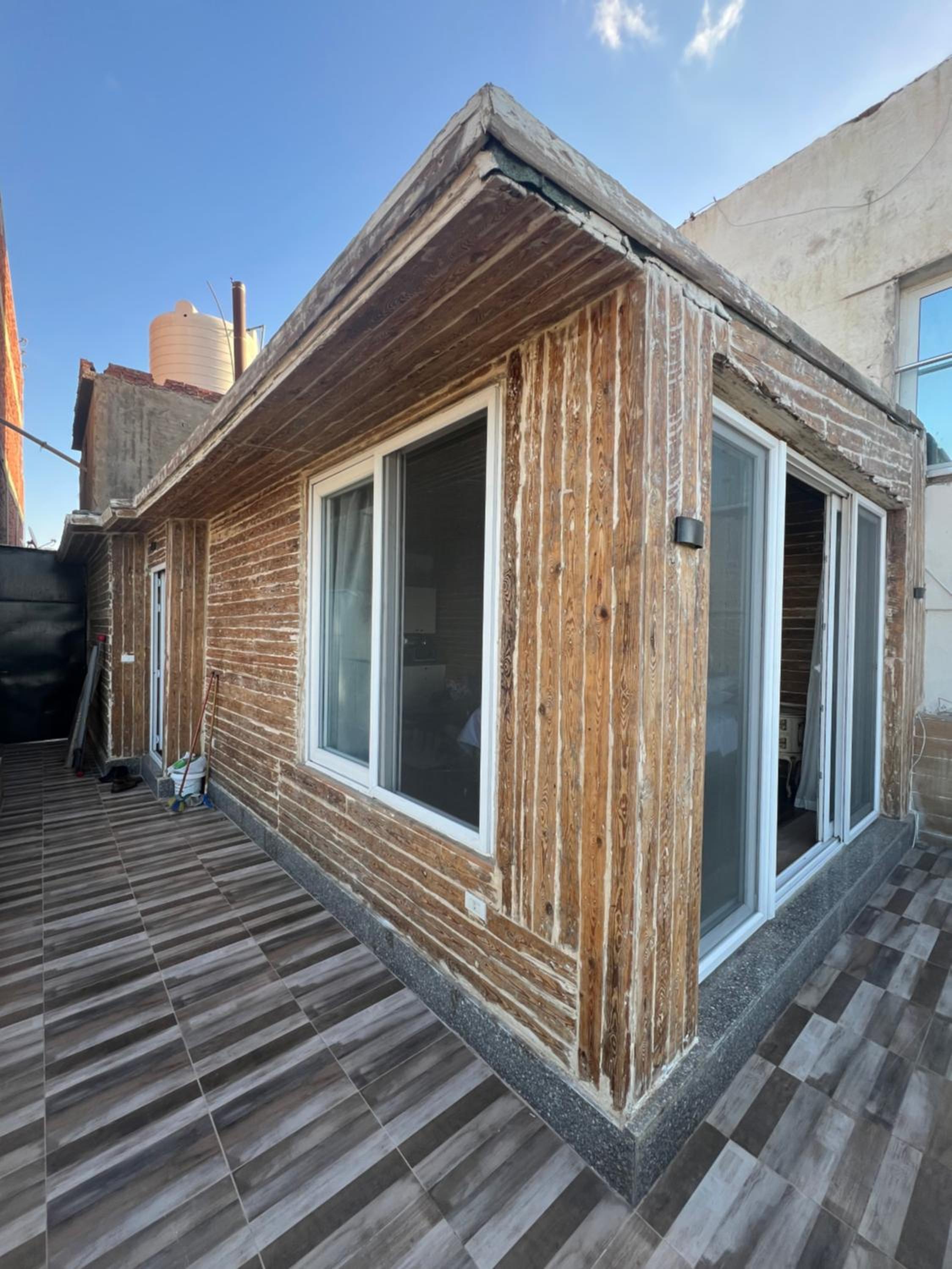 Hotel Sea View Cabin - Image 1