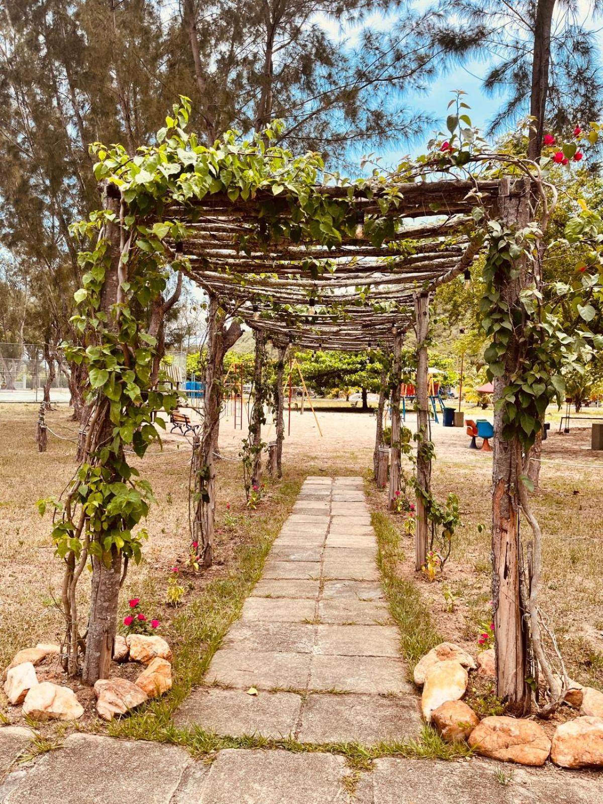 Apartamento Resort Cabo Frio - Rua dos Biquinis