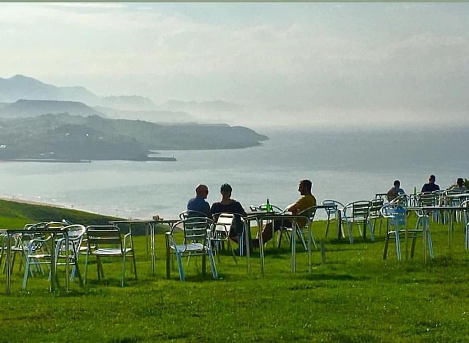 Terraza y piscina con vistas espectaculares al mar Parking cubierto