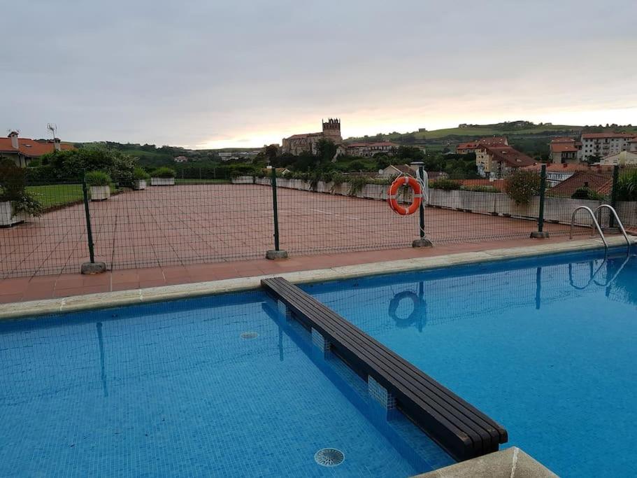 Terraza y piscina con vistas espectaculares al mar Parking cubierto